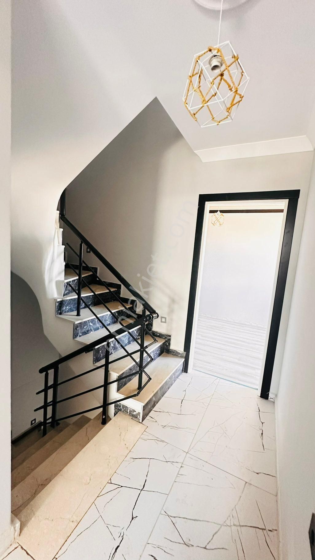 Plaja 450 Mt. 5+1 Villa - Görsel 15