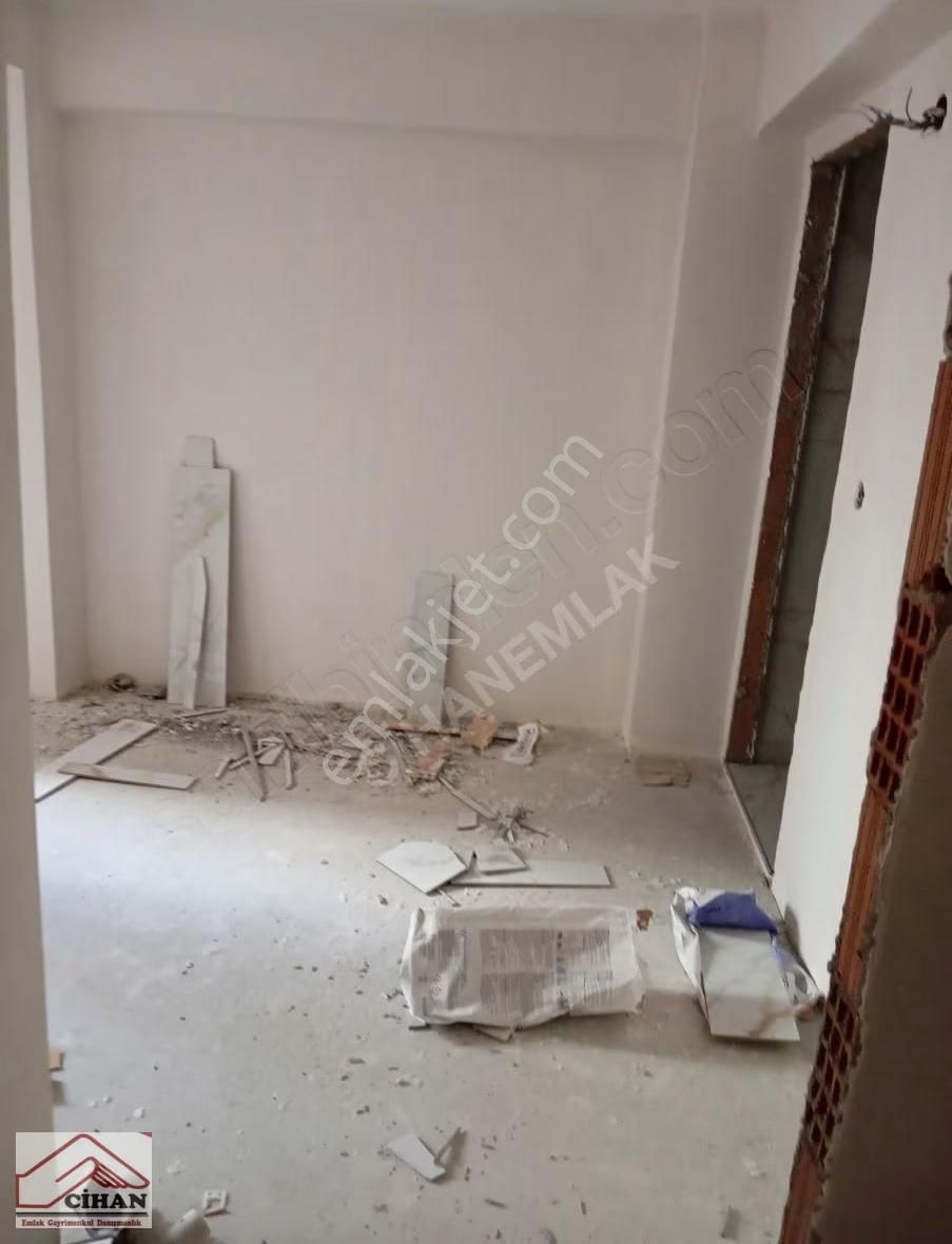 Sıfır 3+1 Daire Metro/metrobüse 5 Dakika - Görsel 5