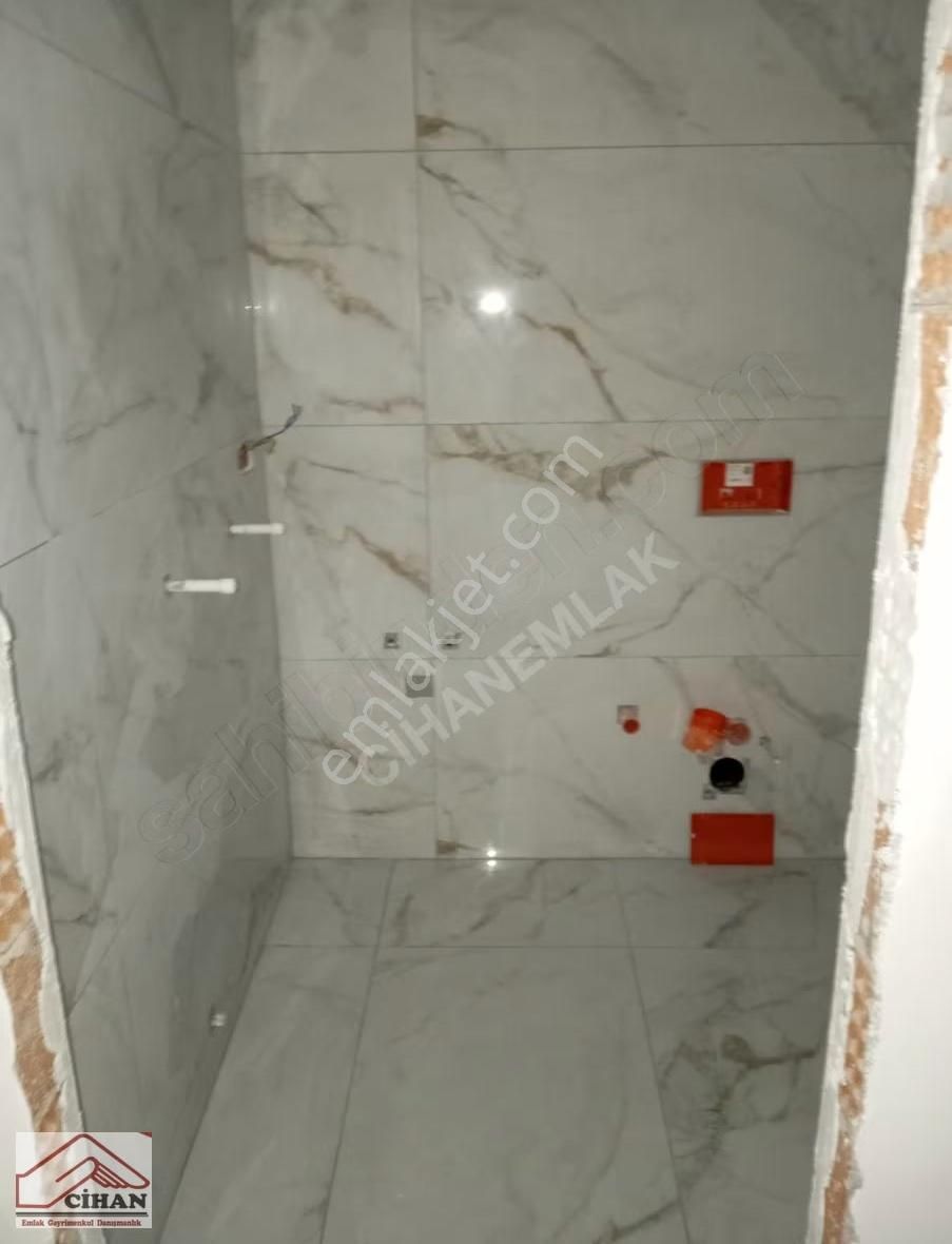 Sıfır 3+1 Daire Metro/metrobüse 5 Dakika - Görsel 6