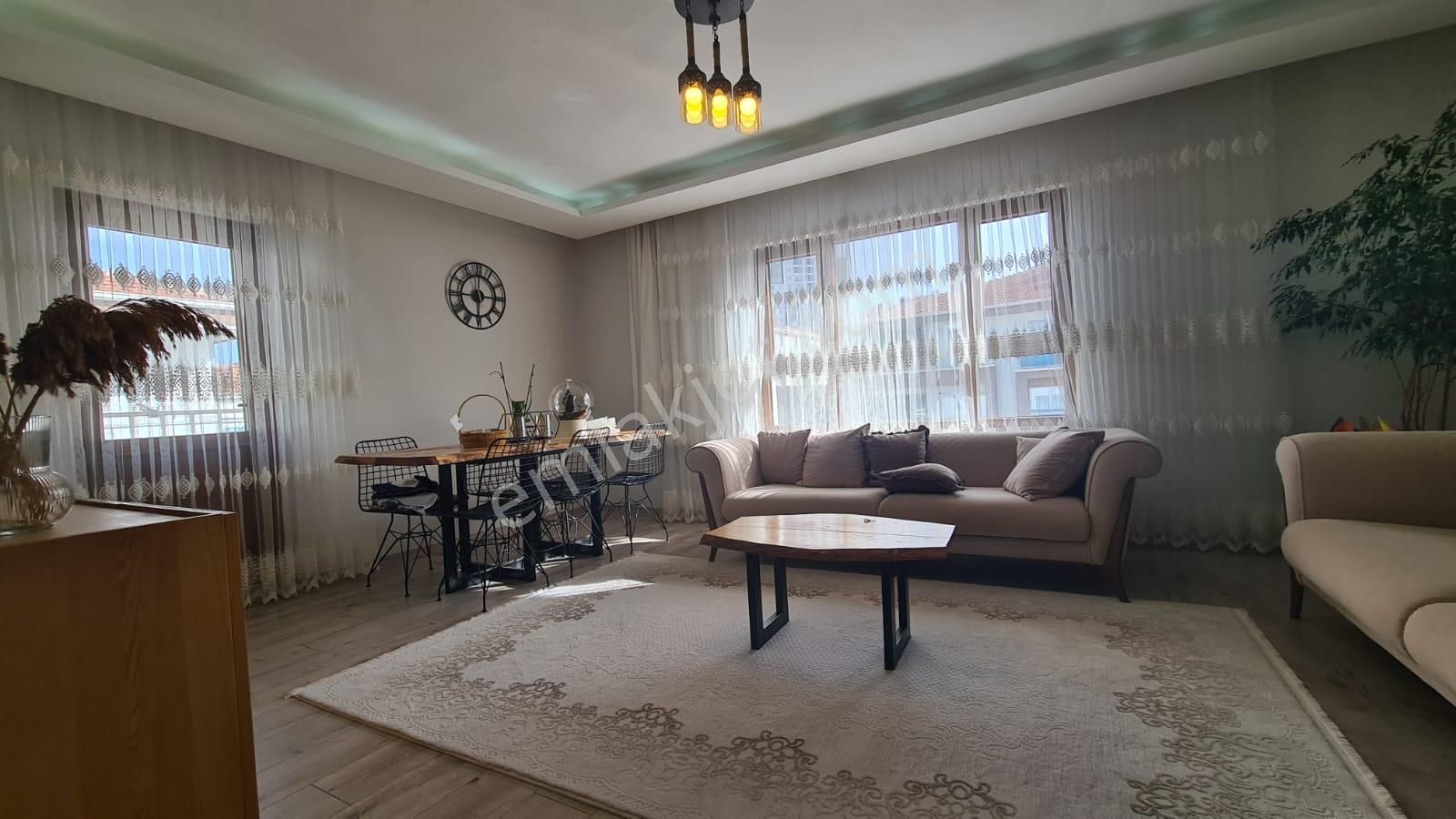 Karapürçek'te Full Yapılı 5+1 Ön Cephe Kapalı Teraslı Satılık Dubleks !! - Görsel 30