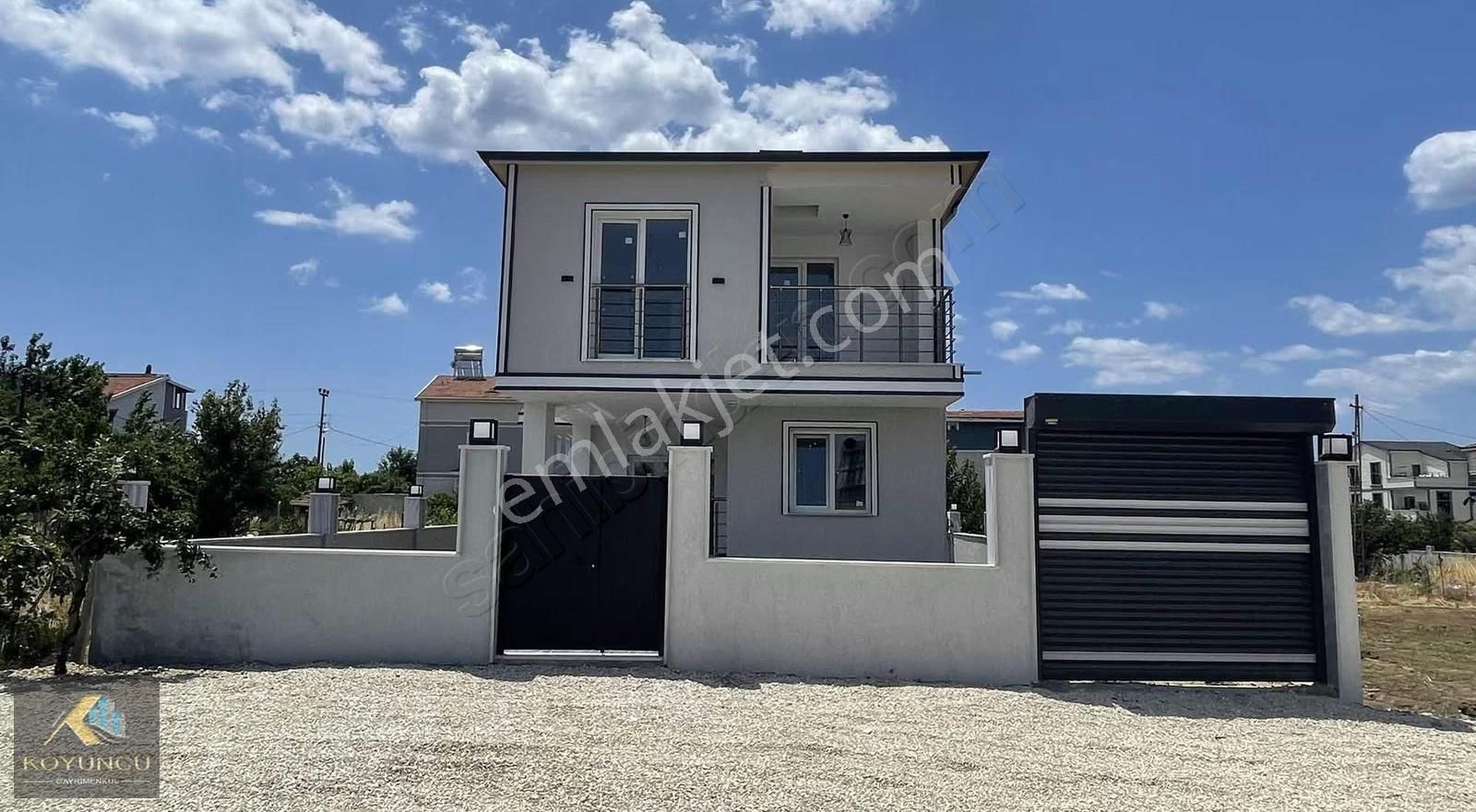 260 M2 Arsa İçerisinde Yerden Isıtmalı Lüx 4+1 Müstakil Villa