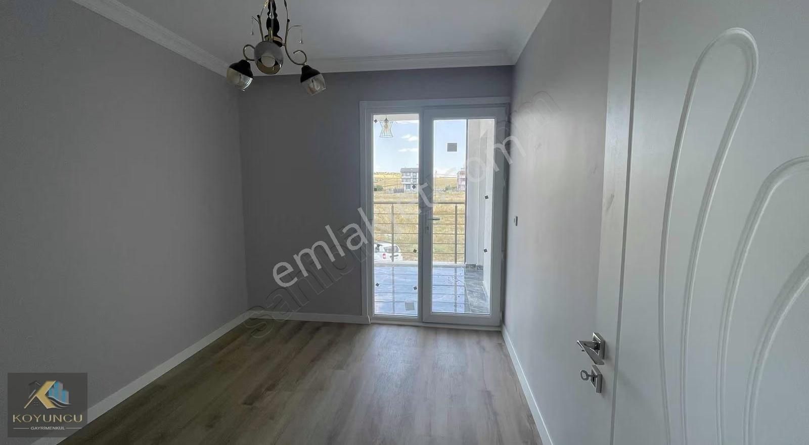 260 M2 Arsa İçerisinde Yerden Isıtmalı Lüx 4+1 Müstakil Villa - Görsel 4