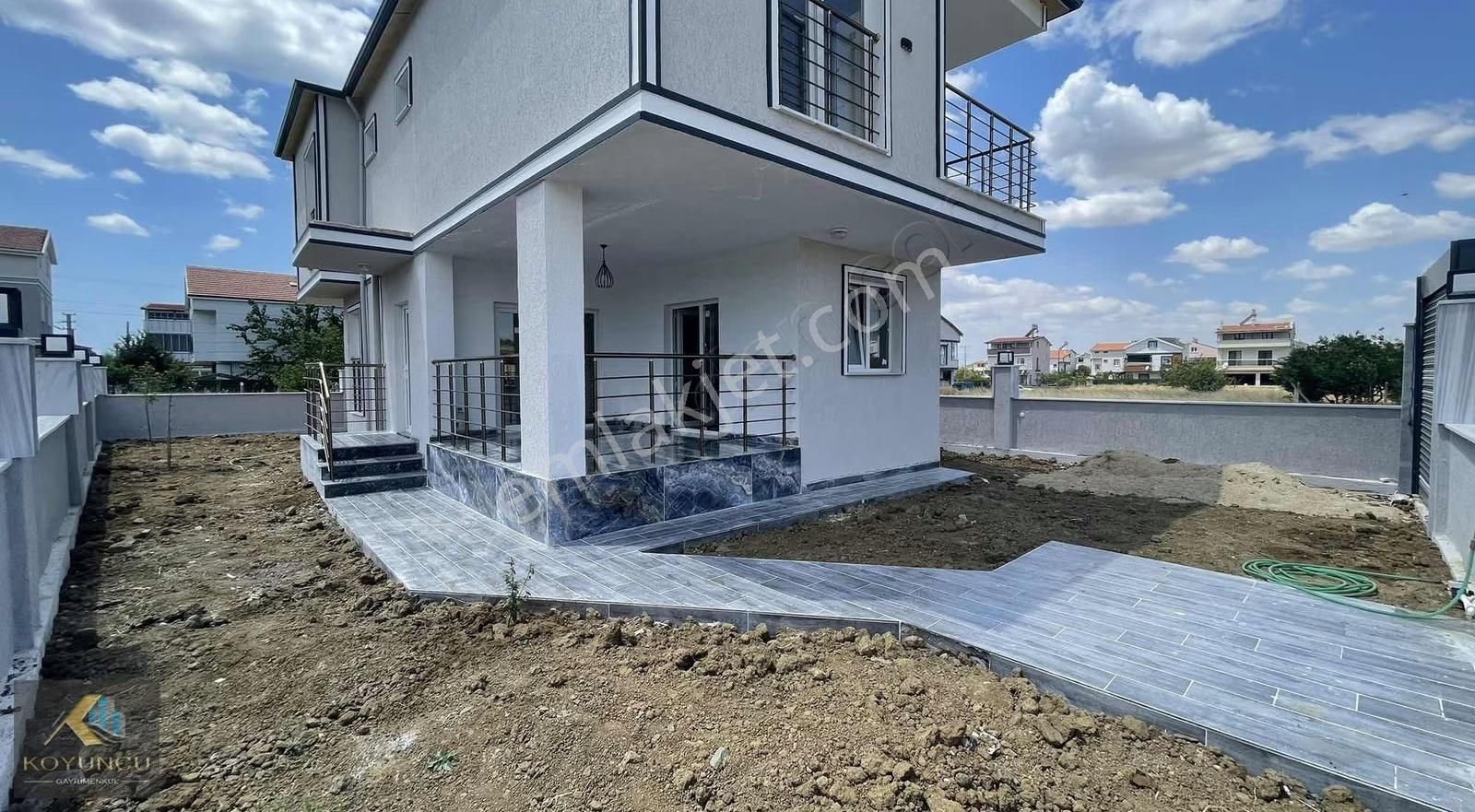 260 M2 Arsa İçerisinde Yerden Isıtmalı Lüx 4+1 Müstakil Villa - Görsel 6