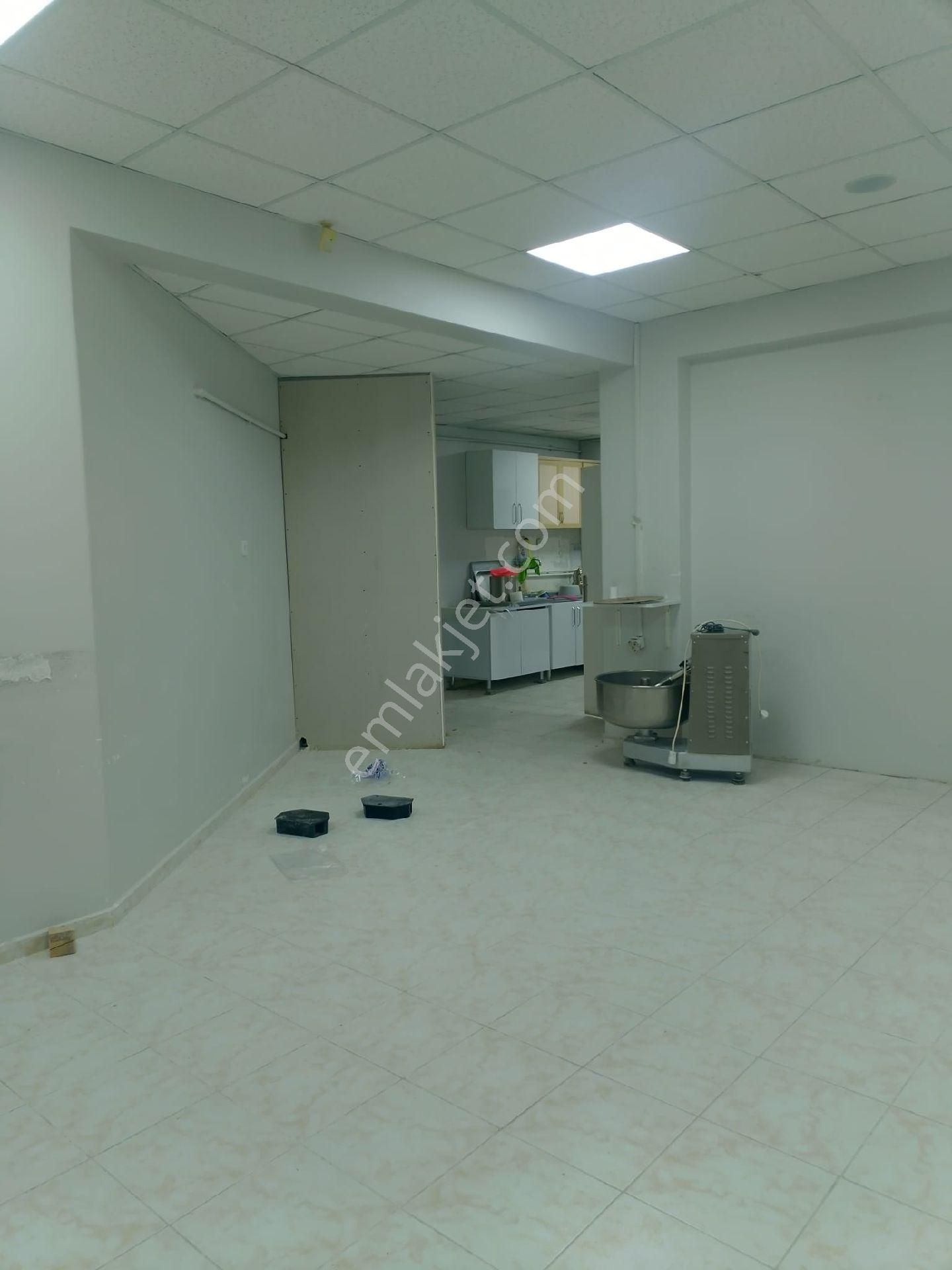 Mamak Akdere'de 98m2 Hazır Dükkan - Görsel 4