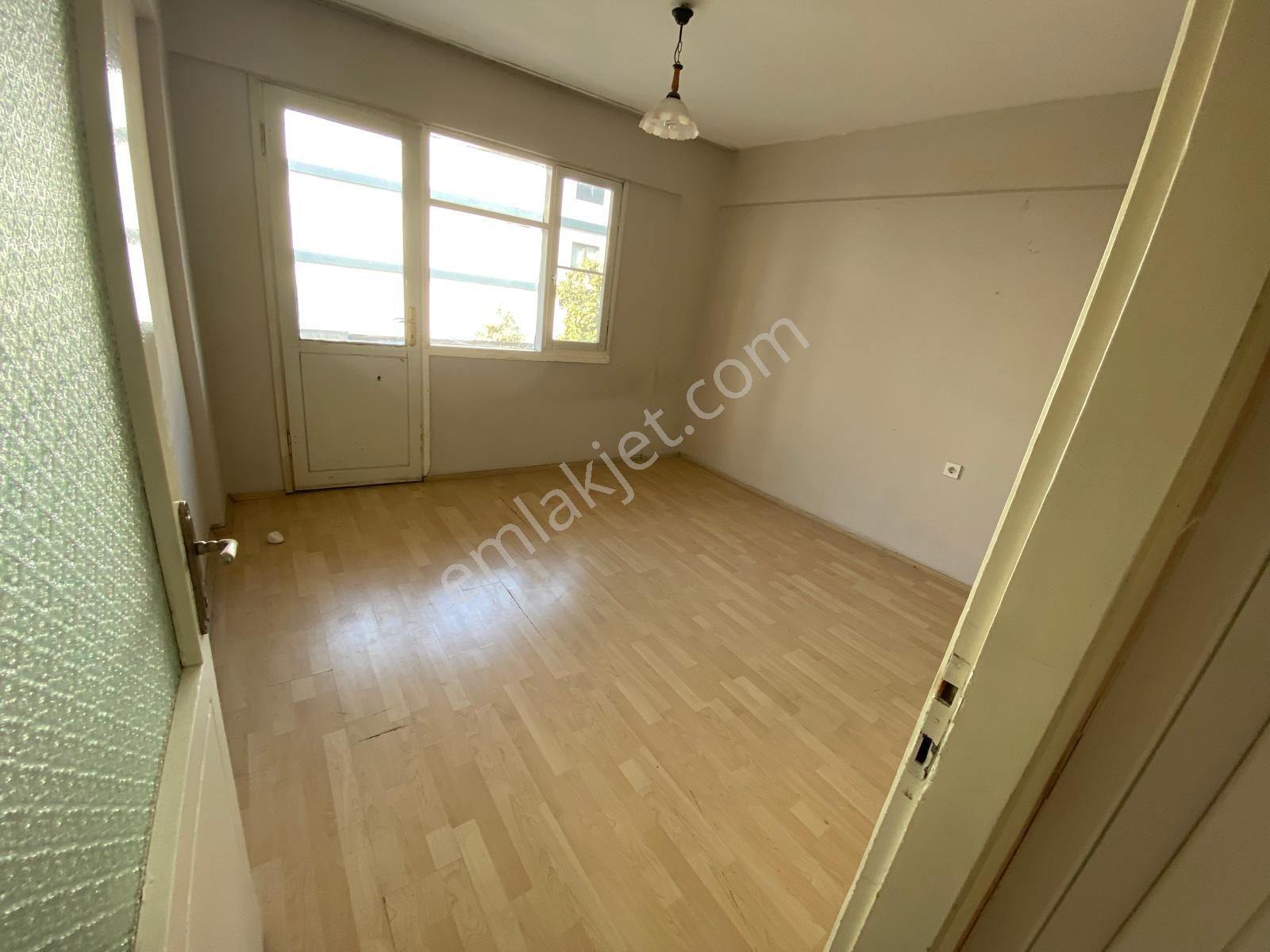 Çiğli Anadolu Caddesinde Kiralık 3+1 Daire - Görsel 17