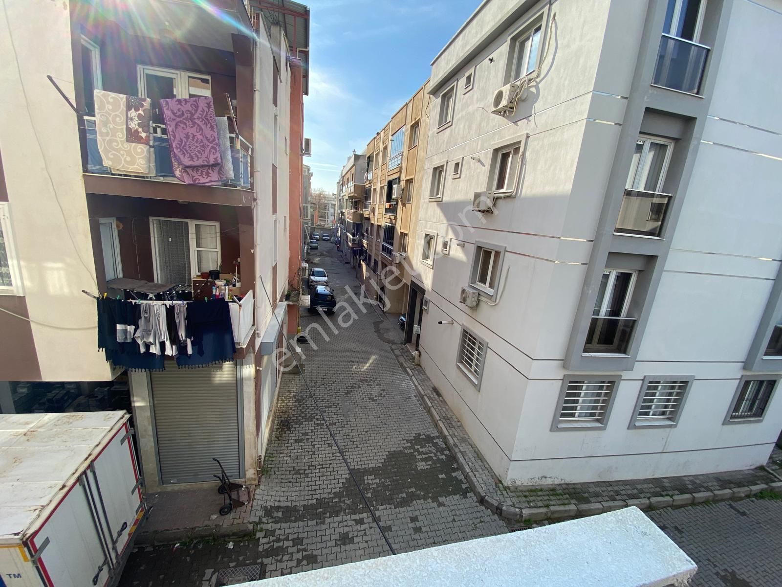 Çiğli Anadolu Caddesinde Kiralık 3+1 Daire - Görsel 27