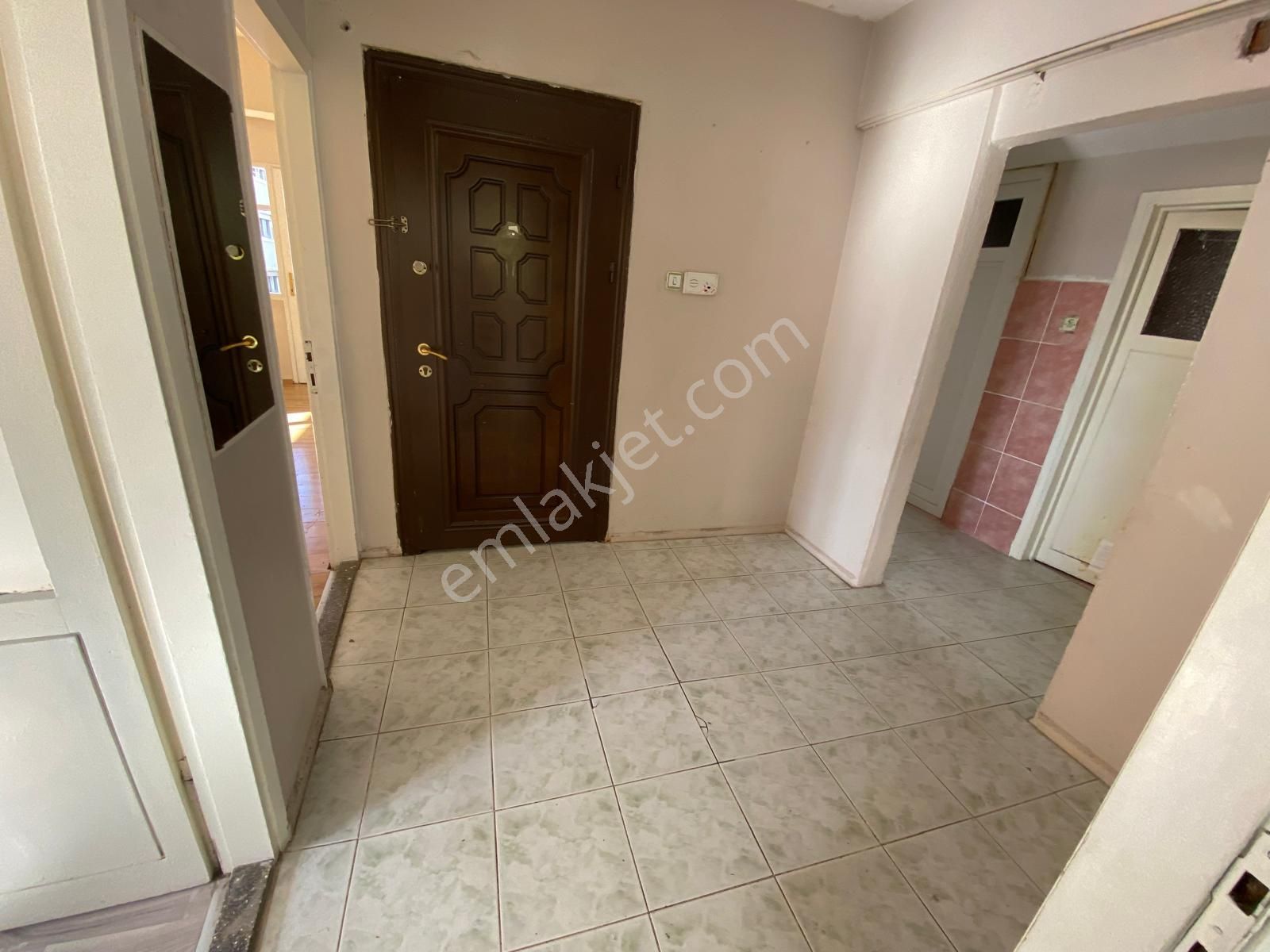 Çiğli Anadolu Caddesinde Kiralık 3+1 Daire - Görsel 30