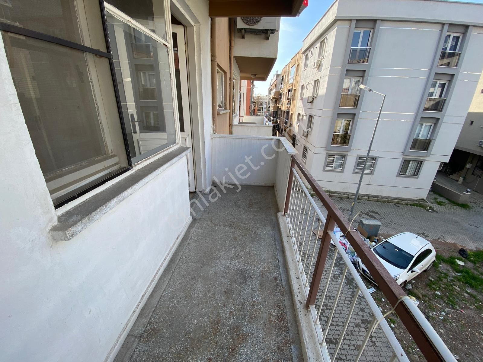 Çiğli Anadolu Caddesinde Kiralık 3+1 Daire - Görsel 23