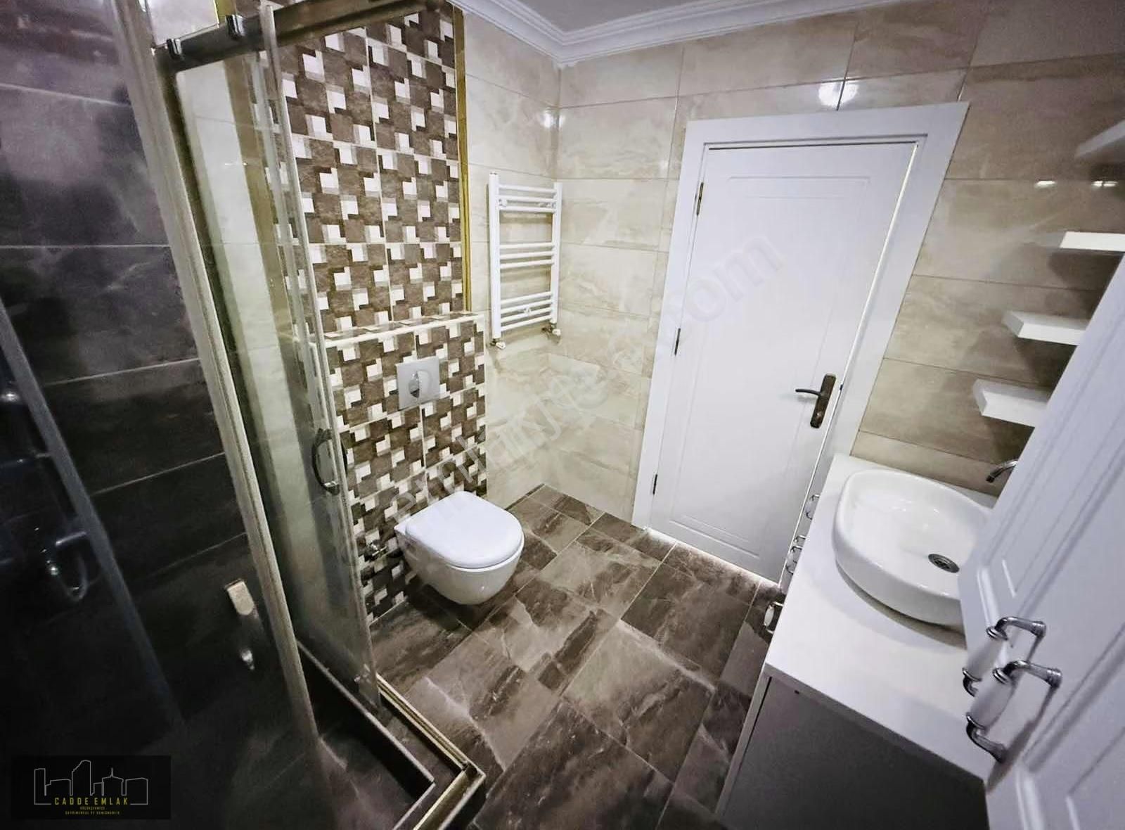 Cadde Emlak Manzaralı Site İçinde Otoparklı 3+1 Asansörlü 6. Kat - Görsel 4