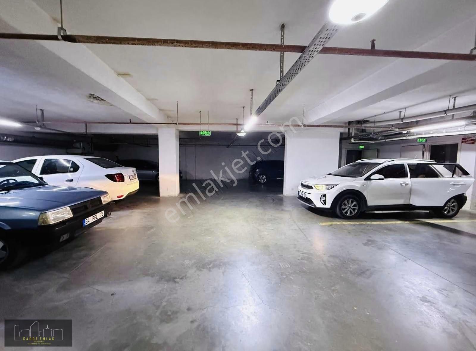 Cadde Emlak Manzaralı Site İçinde Otoparklı 3+1 Asansörlü 6. Kat - Görsel 18