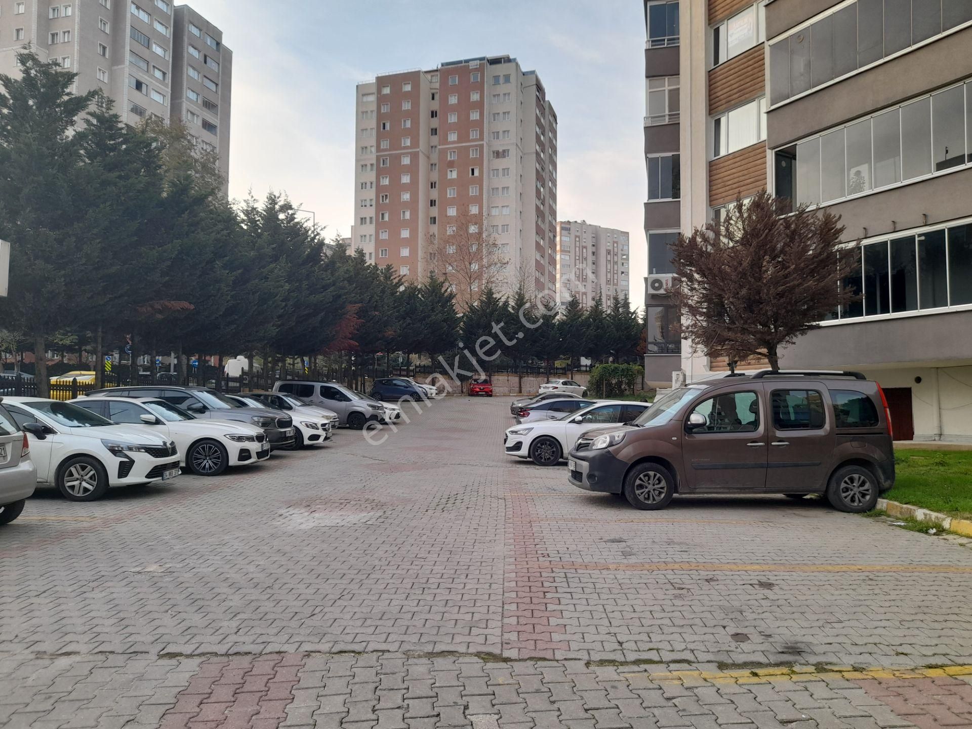 Beylikdüzü Merkezde Satılık 180 M2 3+1 Daire - Görsel 2