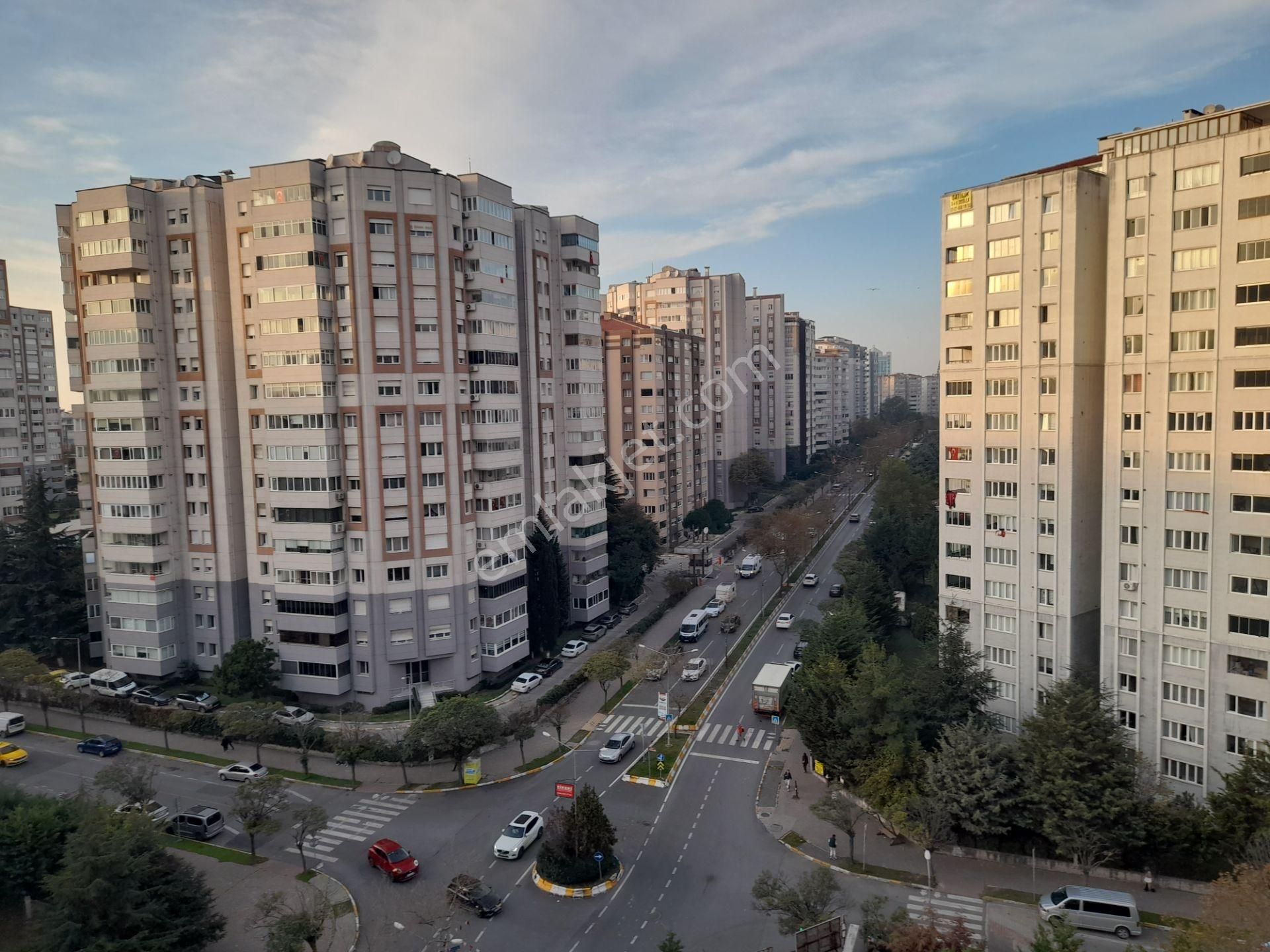 Beylikdüzü Merkezde Satılık 180 M2 3+1 Daire - Görsel 14