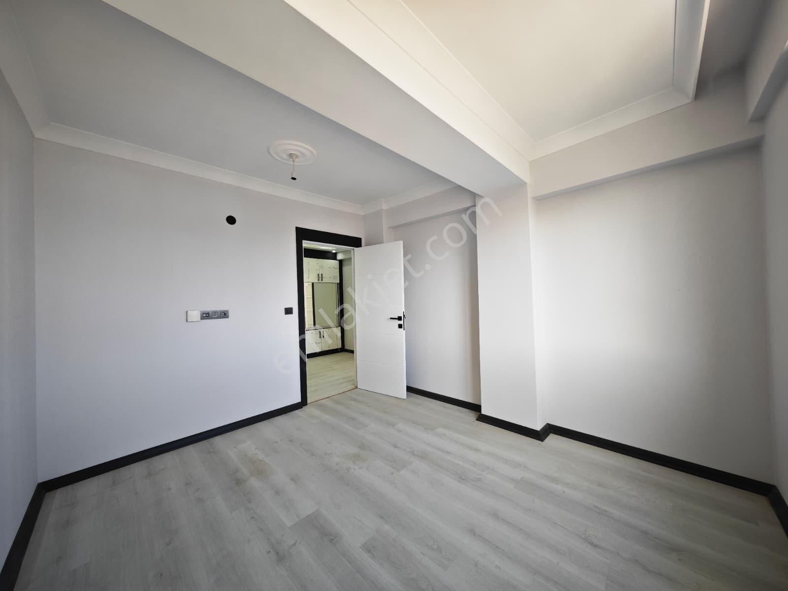 Beşikkaya Mah. Full Yapılı 3+1 Katta Satılık Sıfır Daire !! - Görsel 24