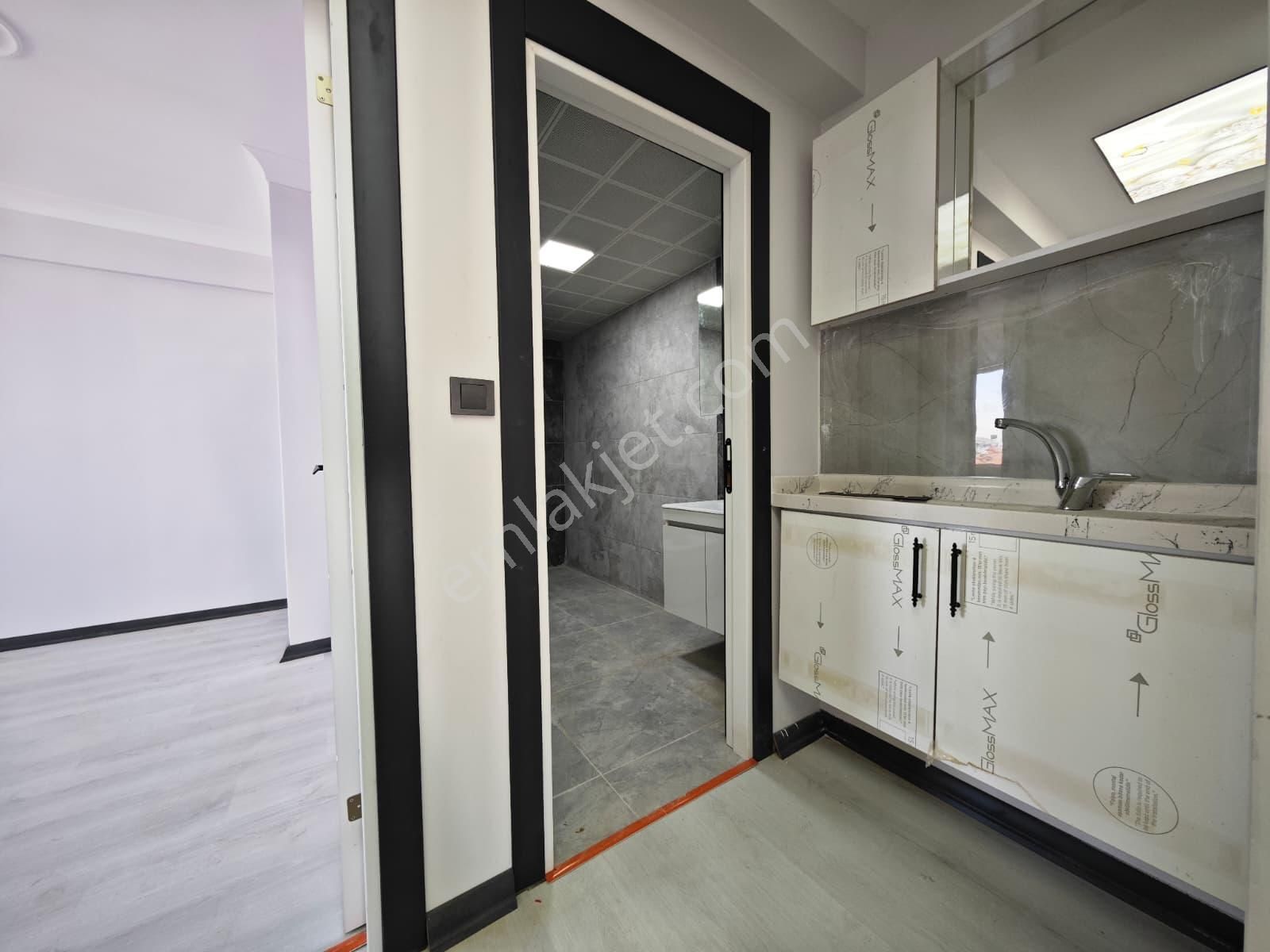 Beşikkaya Mah. Full Yapılı 3+1 Katta Satılık Sıfır Daire !! - Görsel 13