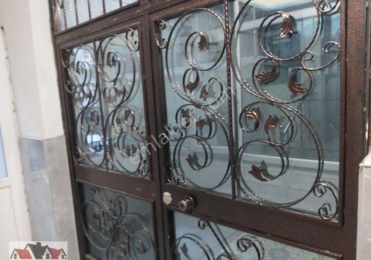 Esma.dan 3 Cepheli Ferah Kat Mülkıyet Asansörlü Daıre 3+1kombili Metro 1 Dakka 3450.000tl - Görsel 8