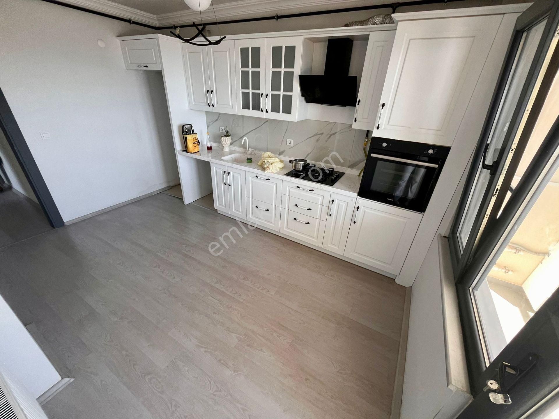 Yükselden Satılık Atatürk Mh. Şehir Manzaralı Ayrı Mutfak 3+1 Şık Daire*