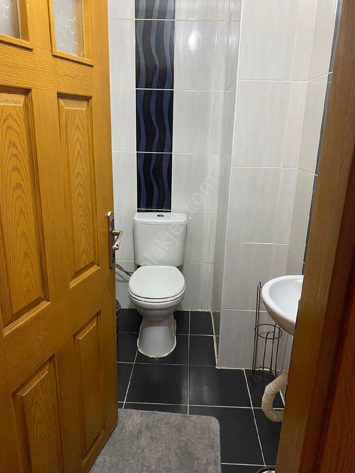 Araz Gayrimenkul Zübeyde Hanım Mah.satılık Balkonlu Yüksek Giriş Daire - Görsel 10