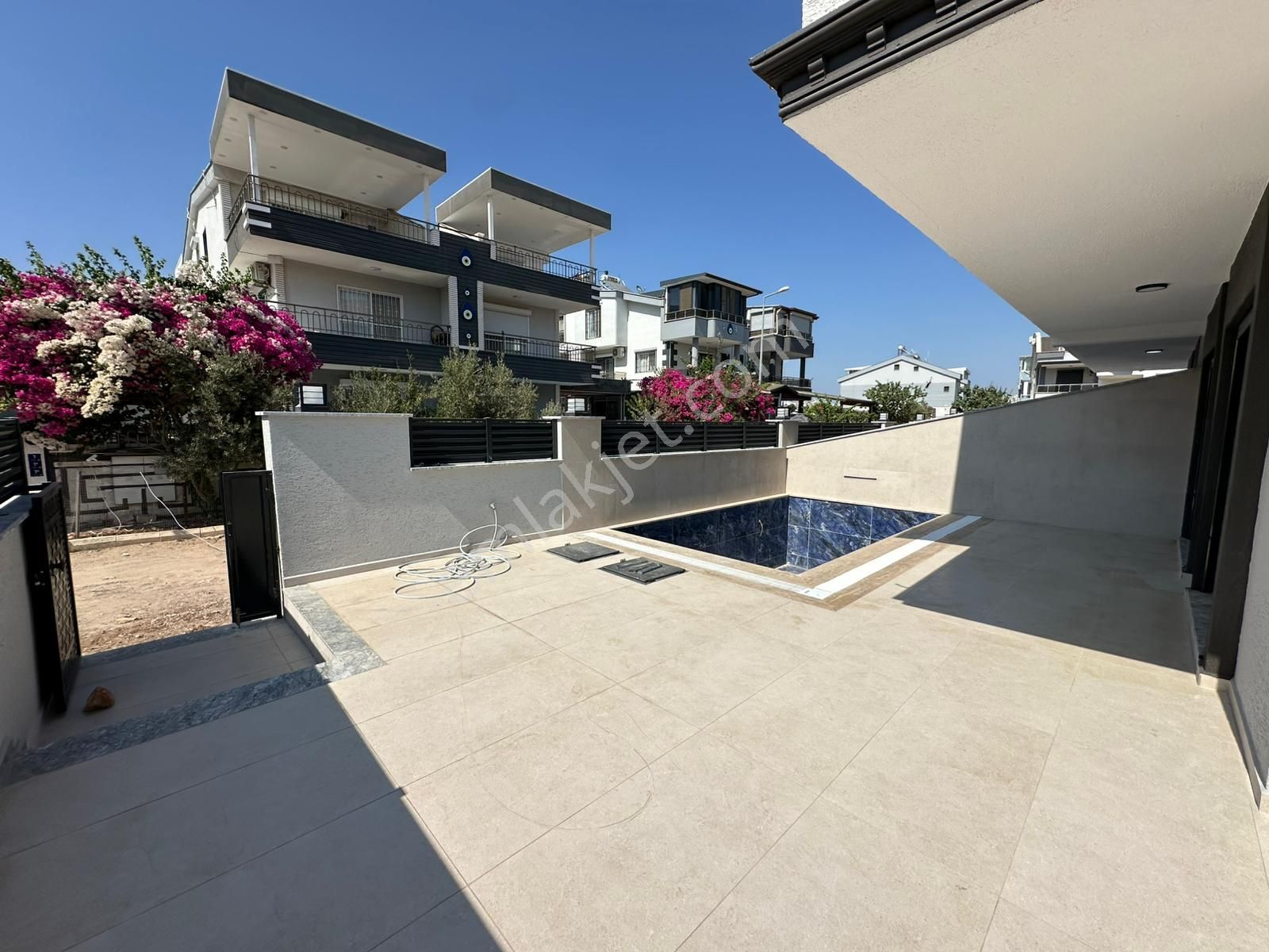 Didim Efelerde 4+1 Havuzlu Villa - Görsel 4