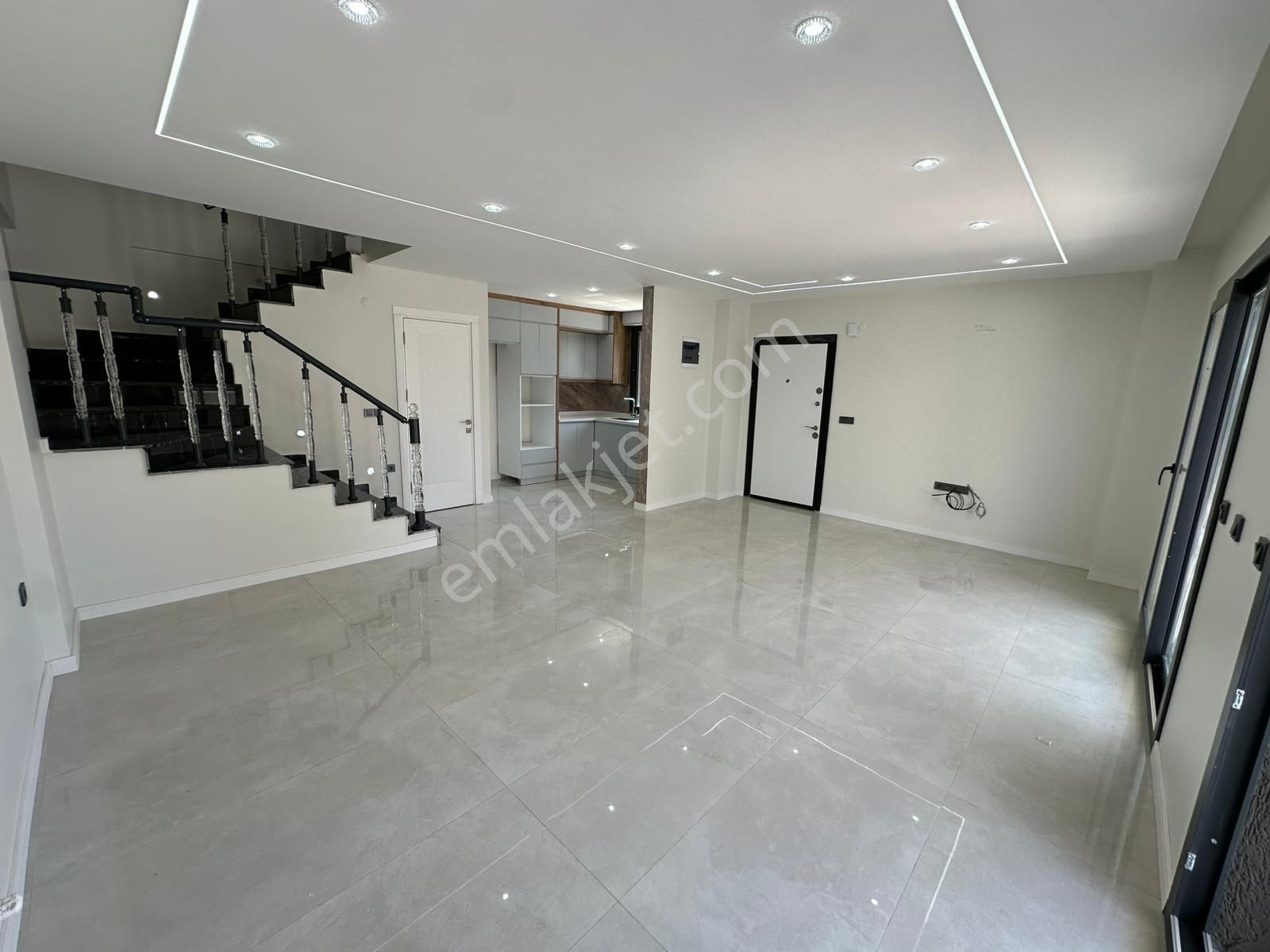 Didim Efelerde 4+1 Havuzlu Villa - Görsel 7