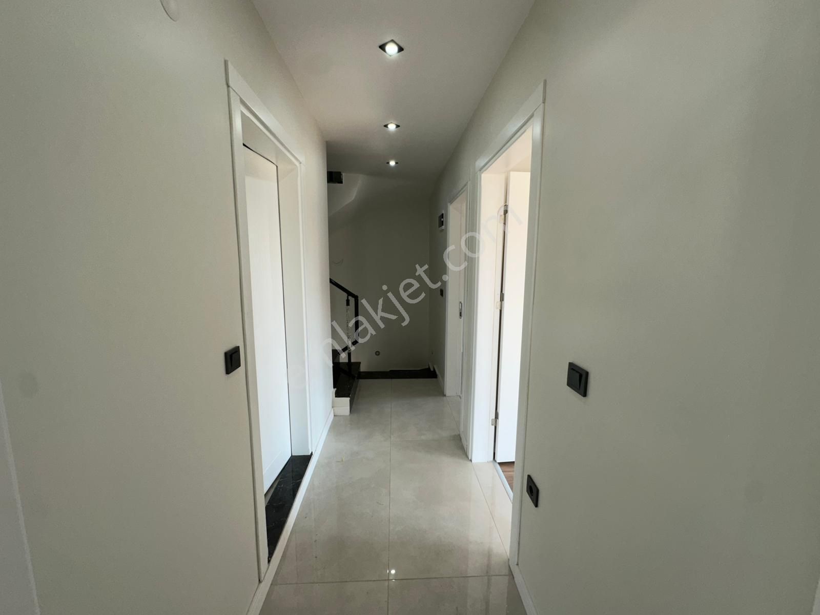 Didim Efelerde 4+1 Havuzlu Villa - Görsel 11