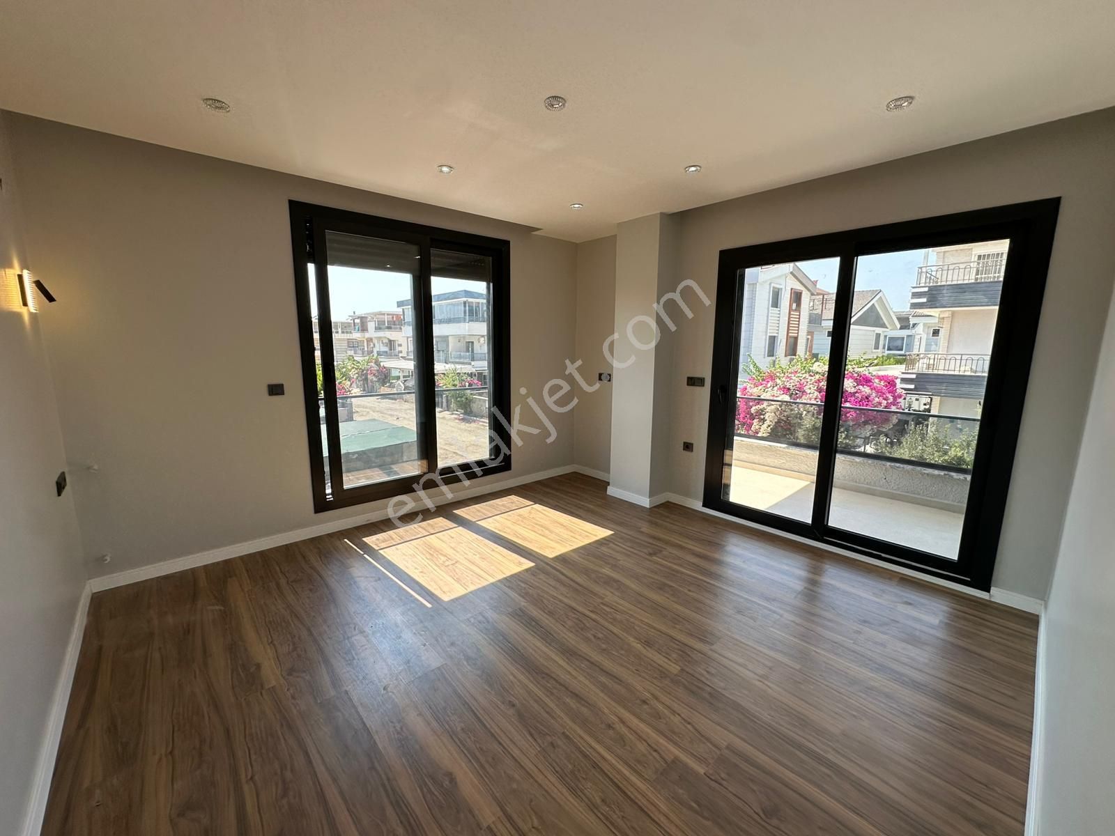 Didim Efelerde 4+1 Havuzlu Villa - Görsel 13