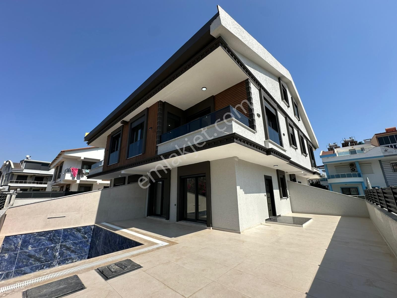 Didim Efelerde 4+1 Havuzlu Villa - Görsel 2