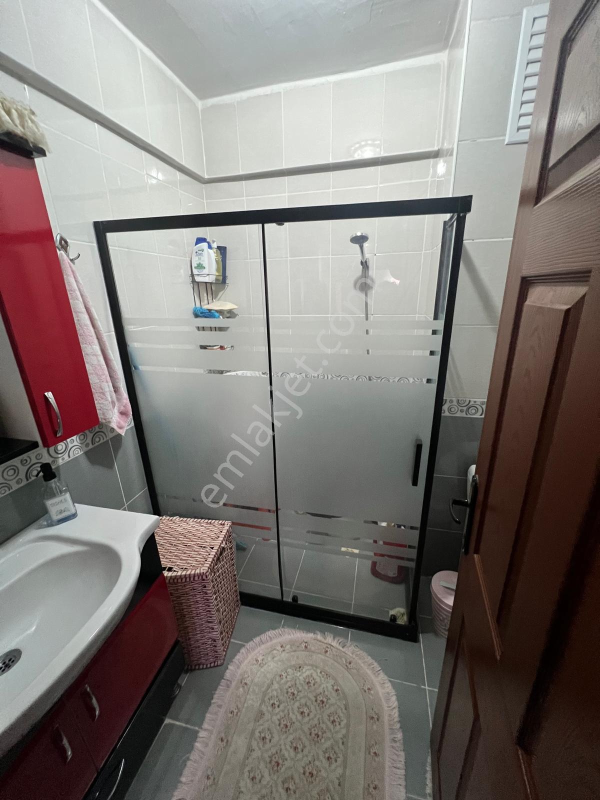 Kuşcağız Mahallesi'nde Cadde Üzerinde Yapılı 3+1 Daire! - Görsel 26