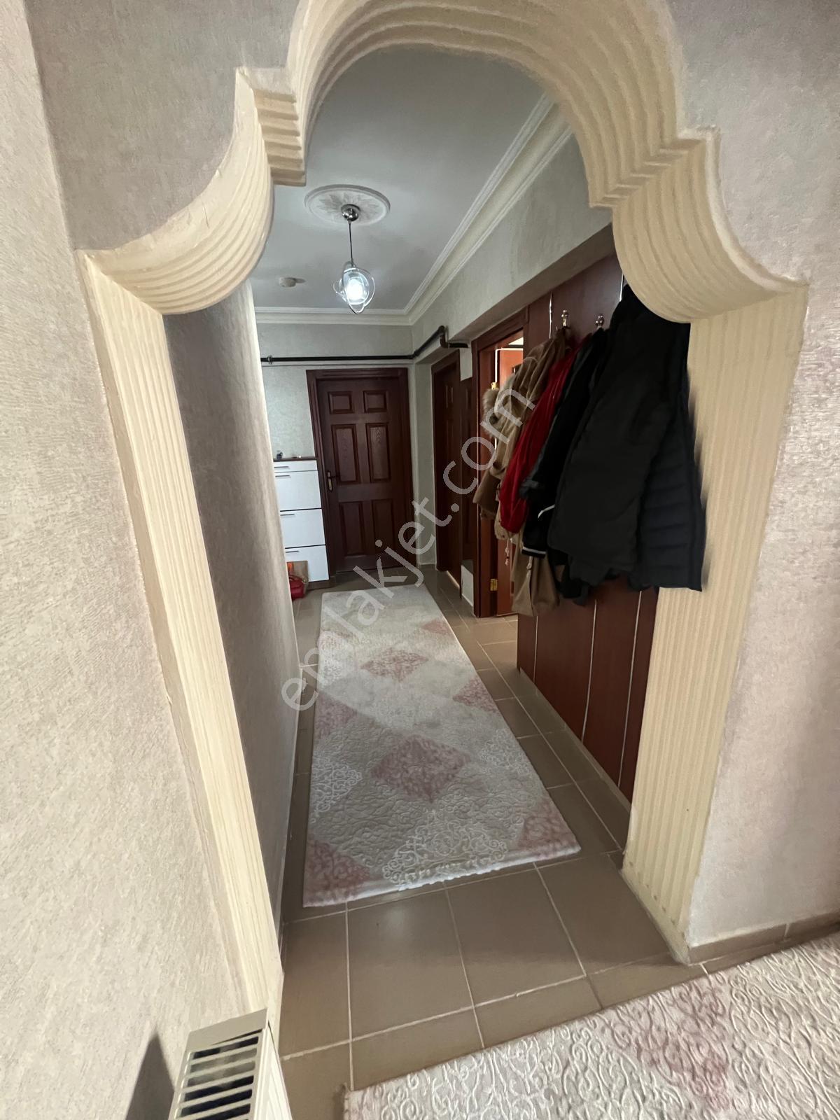 Kuşcağız Mahallesi'nde Cadde Üzerinde Yapılı 3+1 Daire! - Görsel 29