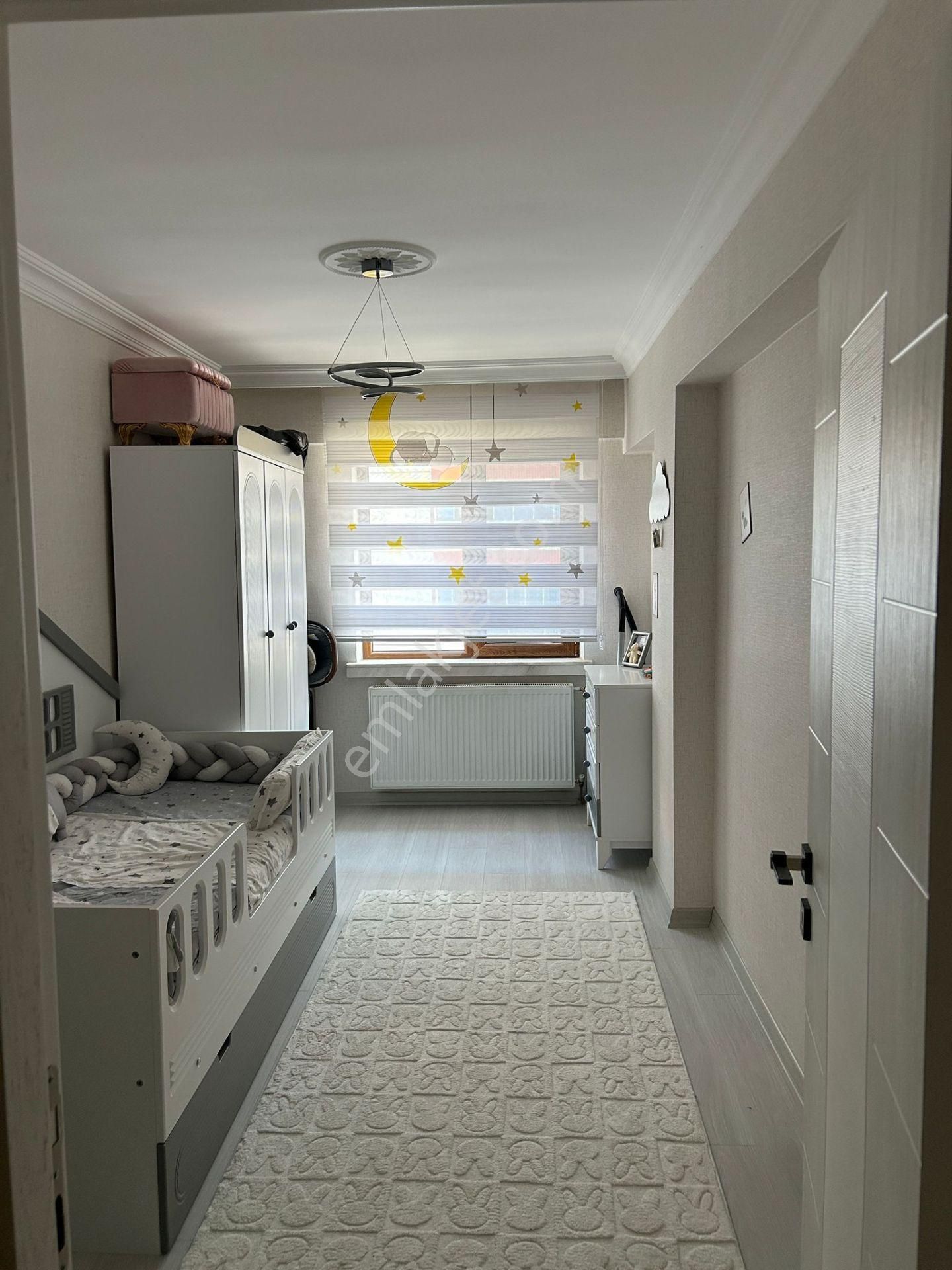 Karapürçek'te Stadyum Yakını Asansörlü Full Yapılı 3+1 Katta Satılık Daire !! - Görsel 16