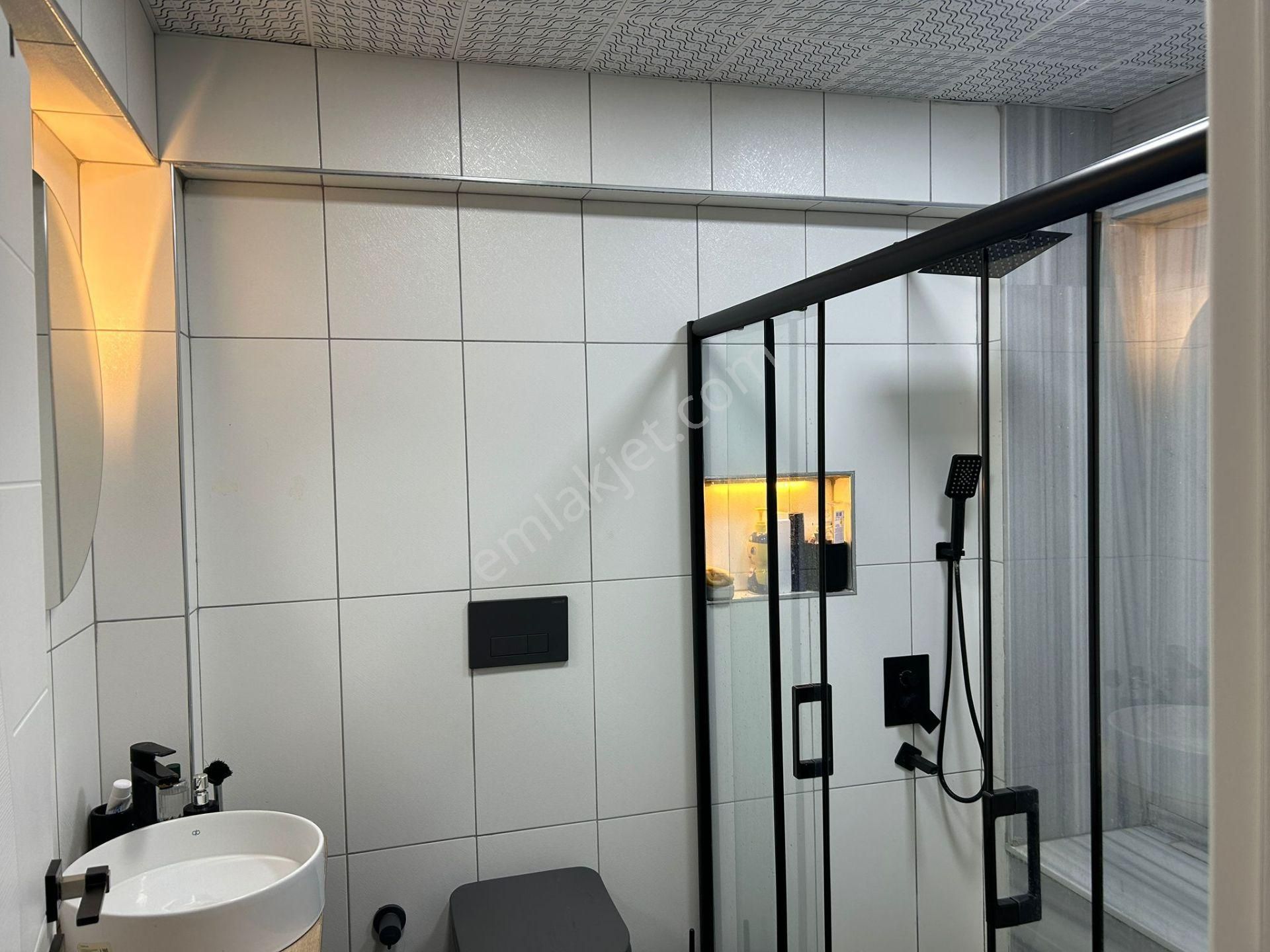 Karapürçek'te Stadyum Yakını Asansörlü Full Yapılı 3+1 Katta Satılık Daire !!