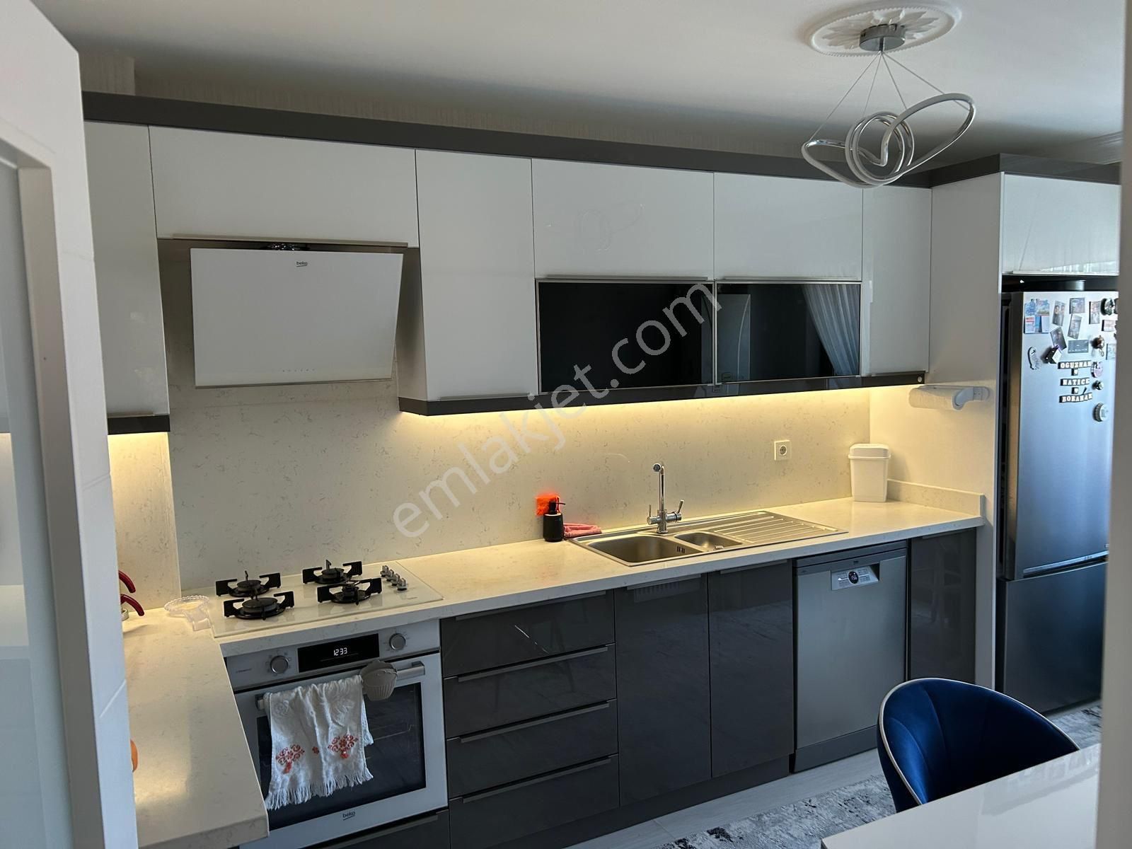 Karapürçek'te Stadyum Yakını Asansörlü Full Yapılı 3+1 Katta Satılık Daire !! - Görsel 4