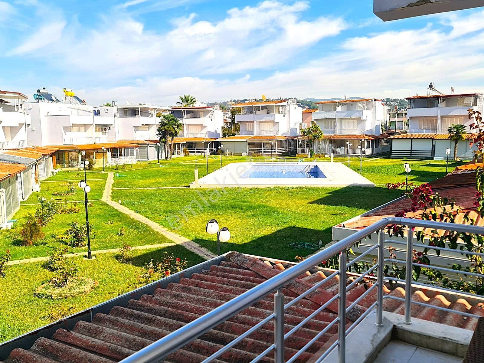 Kuşadası Sahil Sitelerin De Havuzlu Site De Denize Yakın Geniş Ferah 3+1 Tripleks Yazlık - Görsel 23