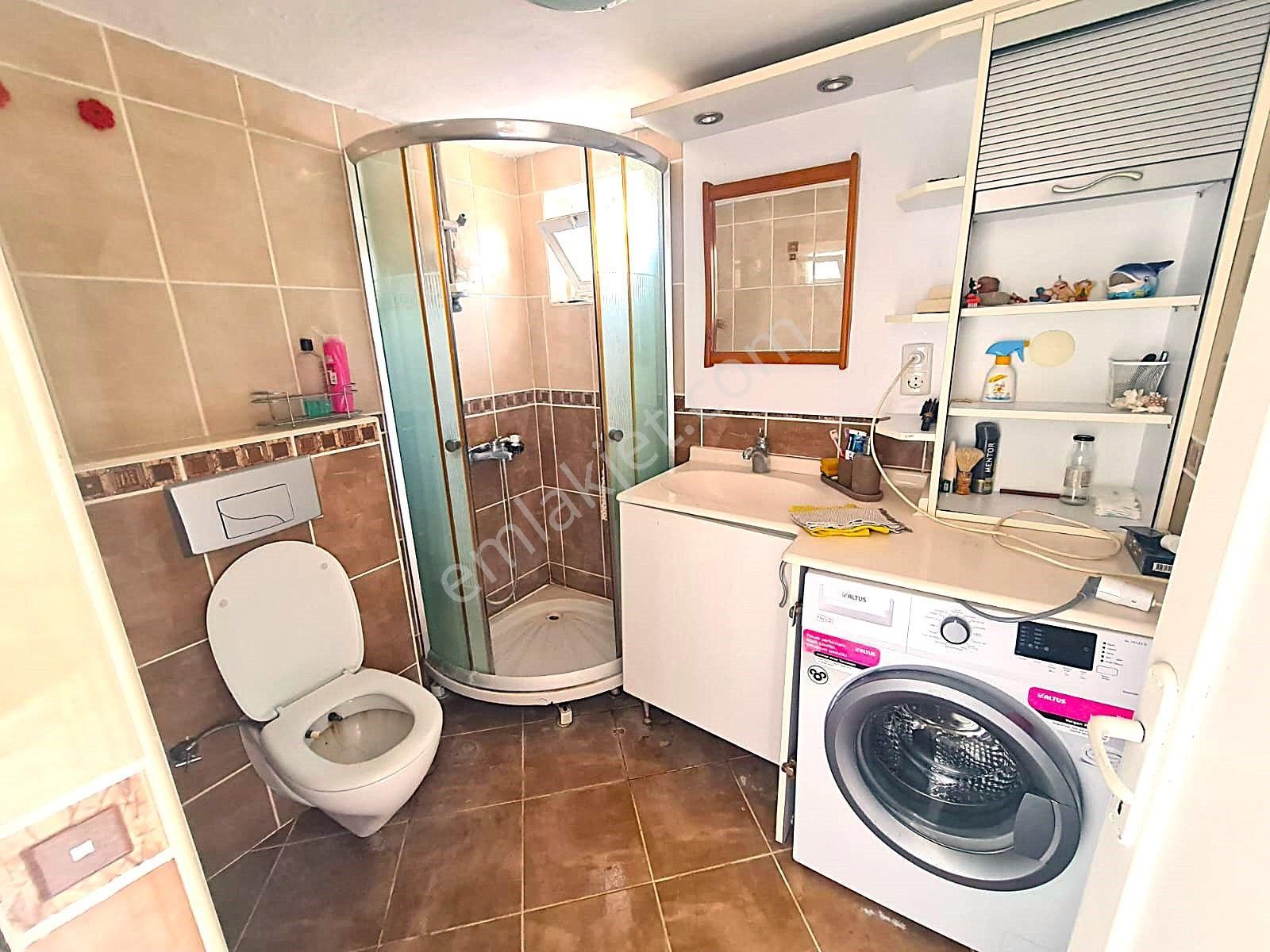 Kuşadası Sahil Sitelerin De Havuzlu Site De Denize Yakın Geniş Ferah 3+1 Tripleks Yazlık - Görsel 13