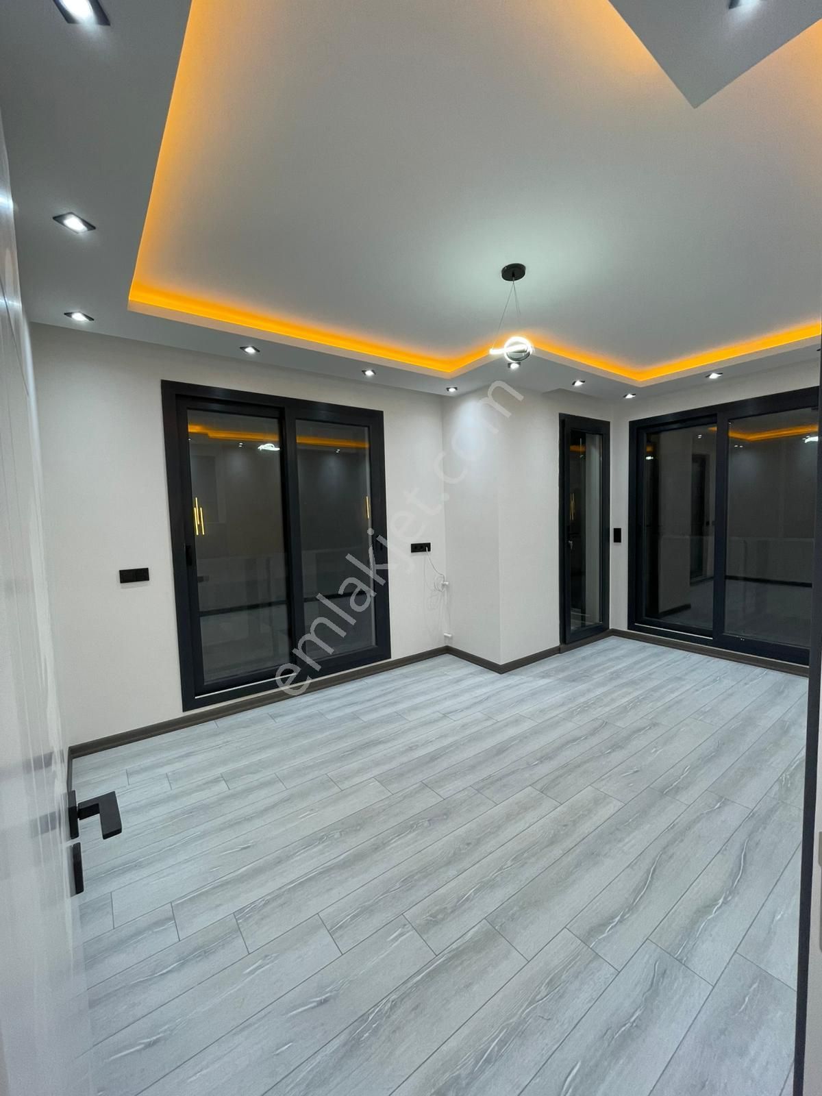 Didim Liman Yolunda 3+1 Havuzlu Villa - Görsel 15