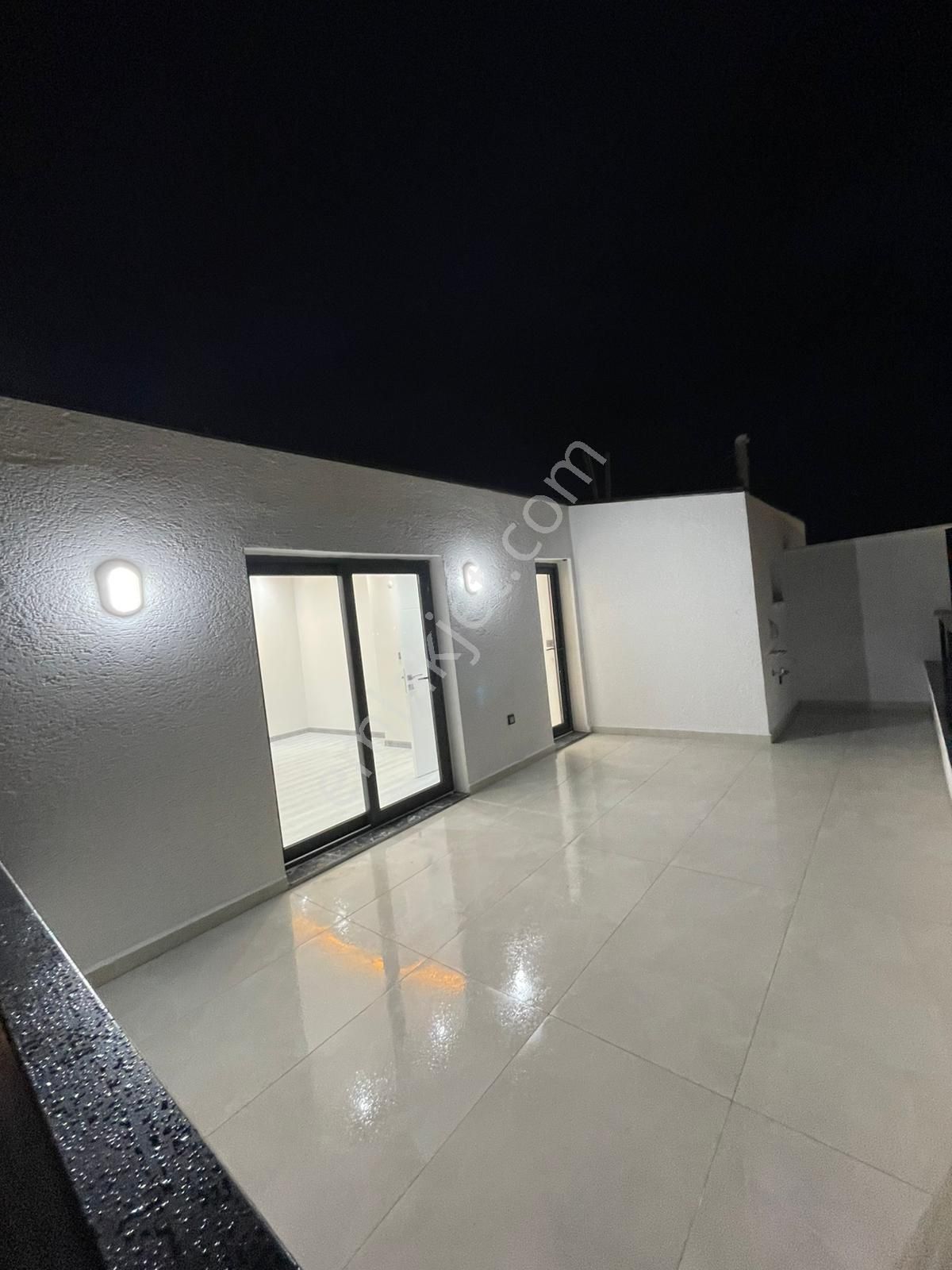 Didim Liman Yolunda 3+1 Havuzlu Villa - Görsel 16