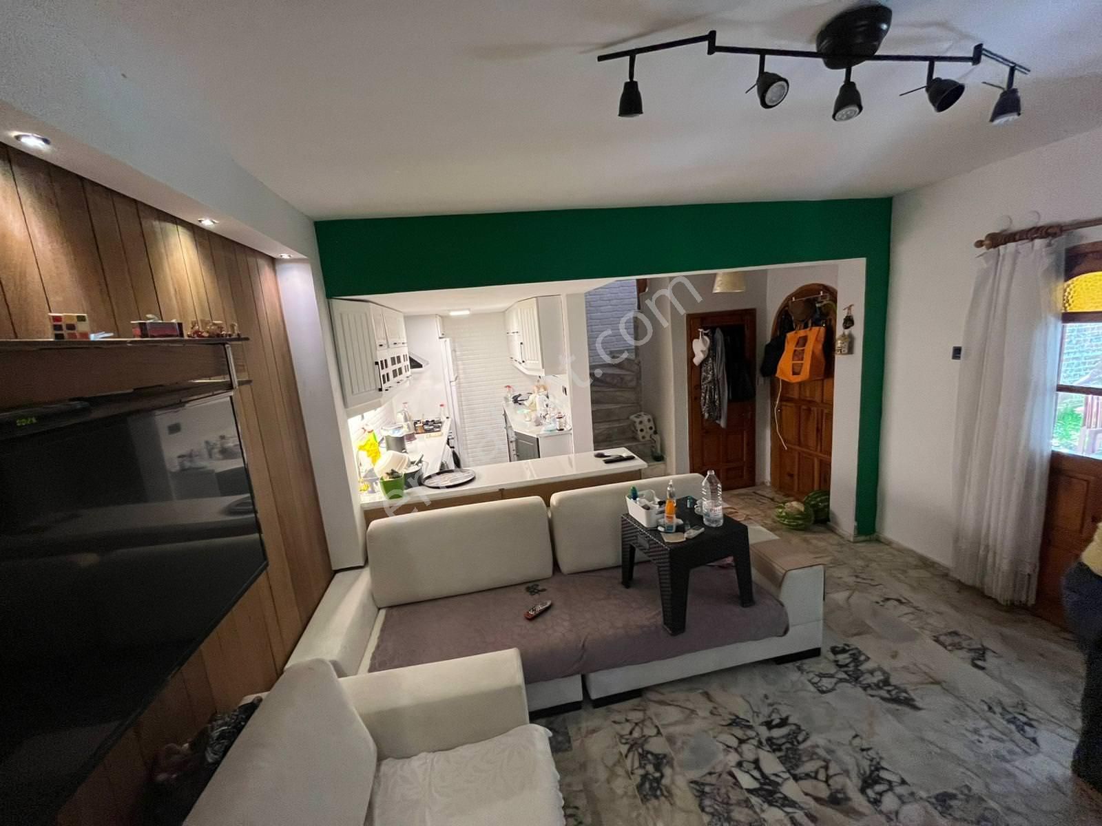 Özdere'de Merkez'de 4+1 Temiz Villa | Gökçen Emlal - Görsel 9