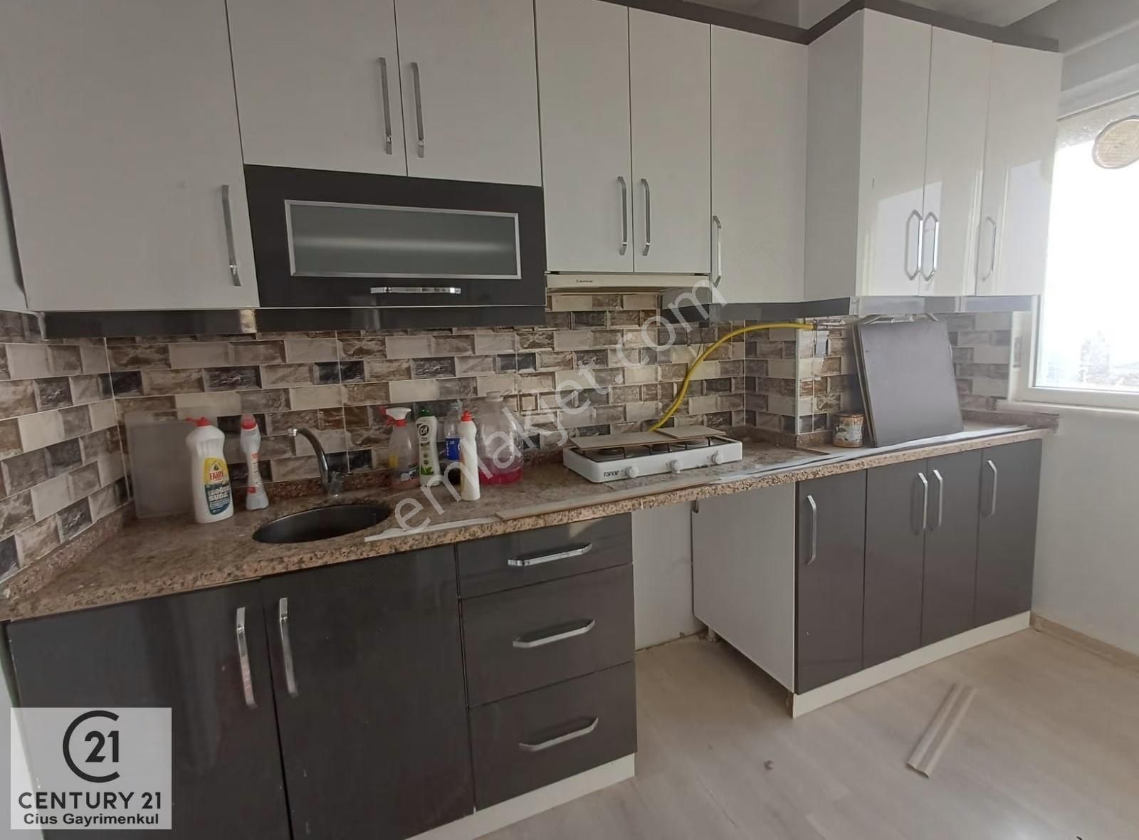 C21 Cius; Manastır'da 3+1 Deniz Manzaralı Kiralık Daire - Görsel 21