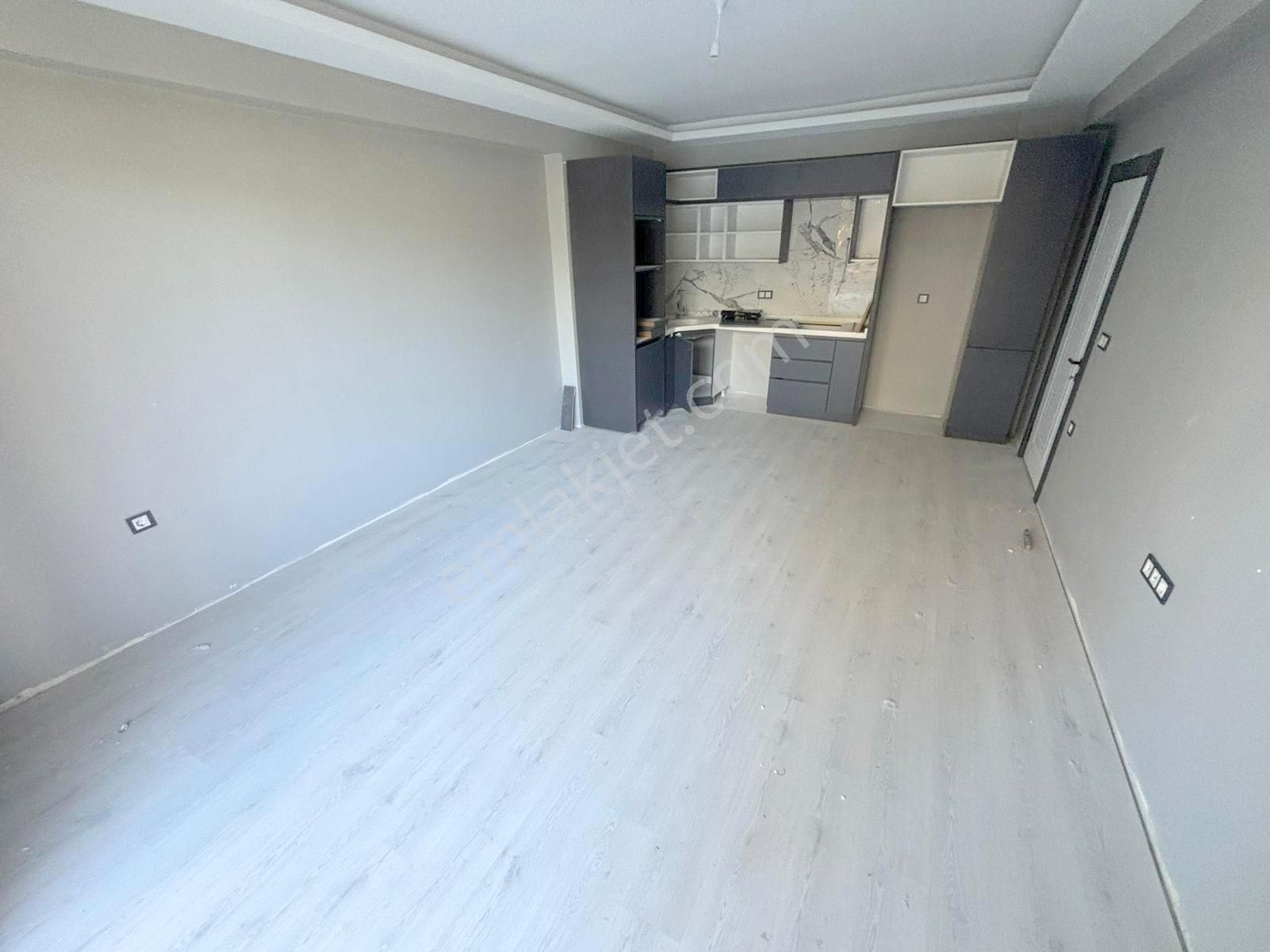 ▇kadıköy'de Ön Cephe Kat Ve Cephe Seçenekli Şık 1+1 Daireler - Görsel 9