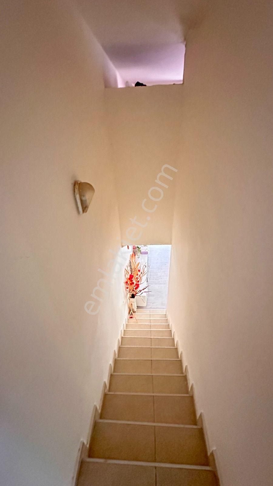 Kktc Girne Amerikan Üniversitesi Yanında Yüksek Kira Getirili Daire - Görsel 16