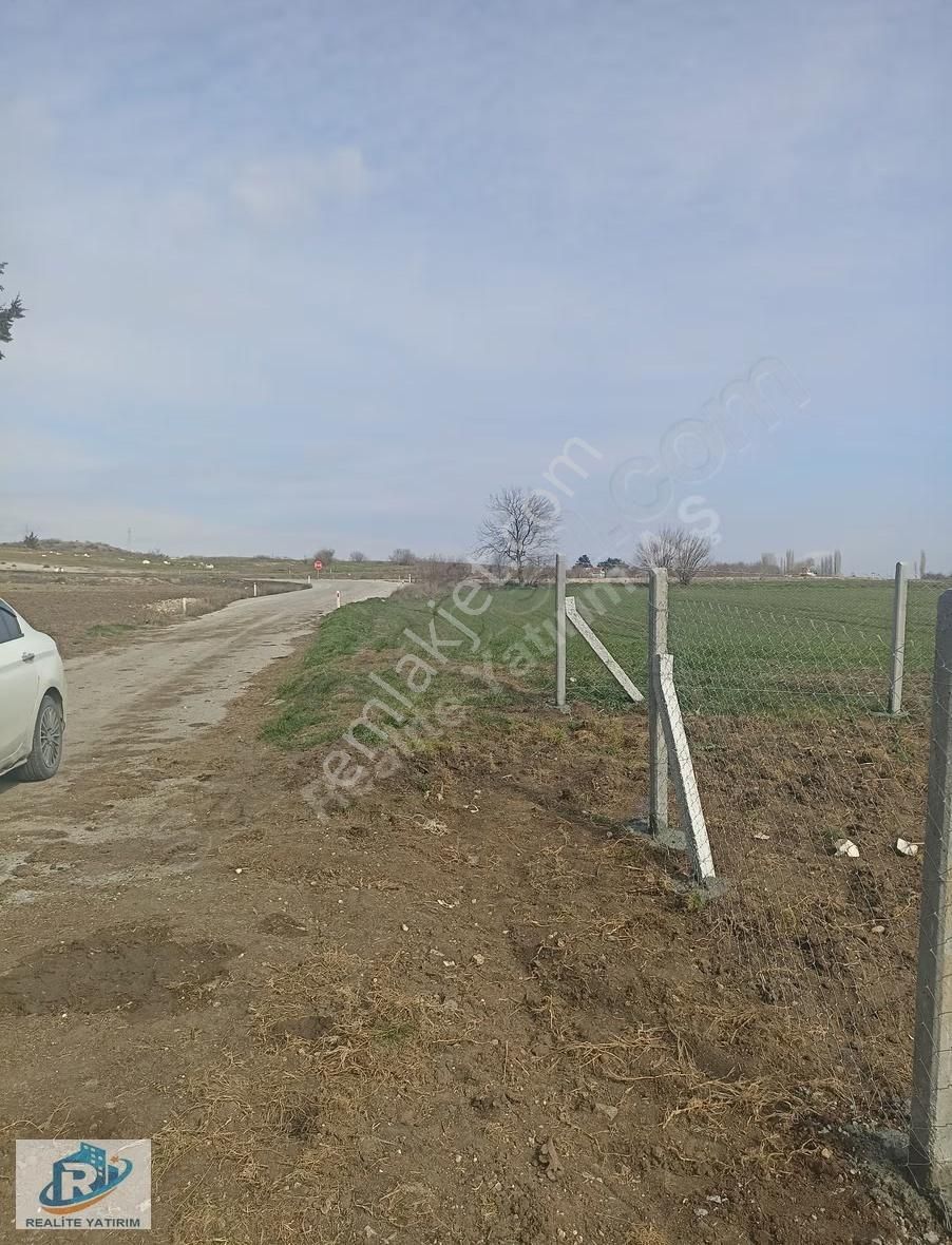 Otoyola Komşu Parsel