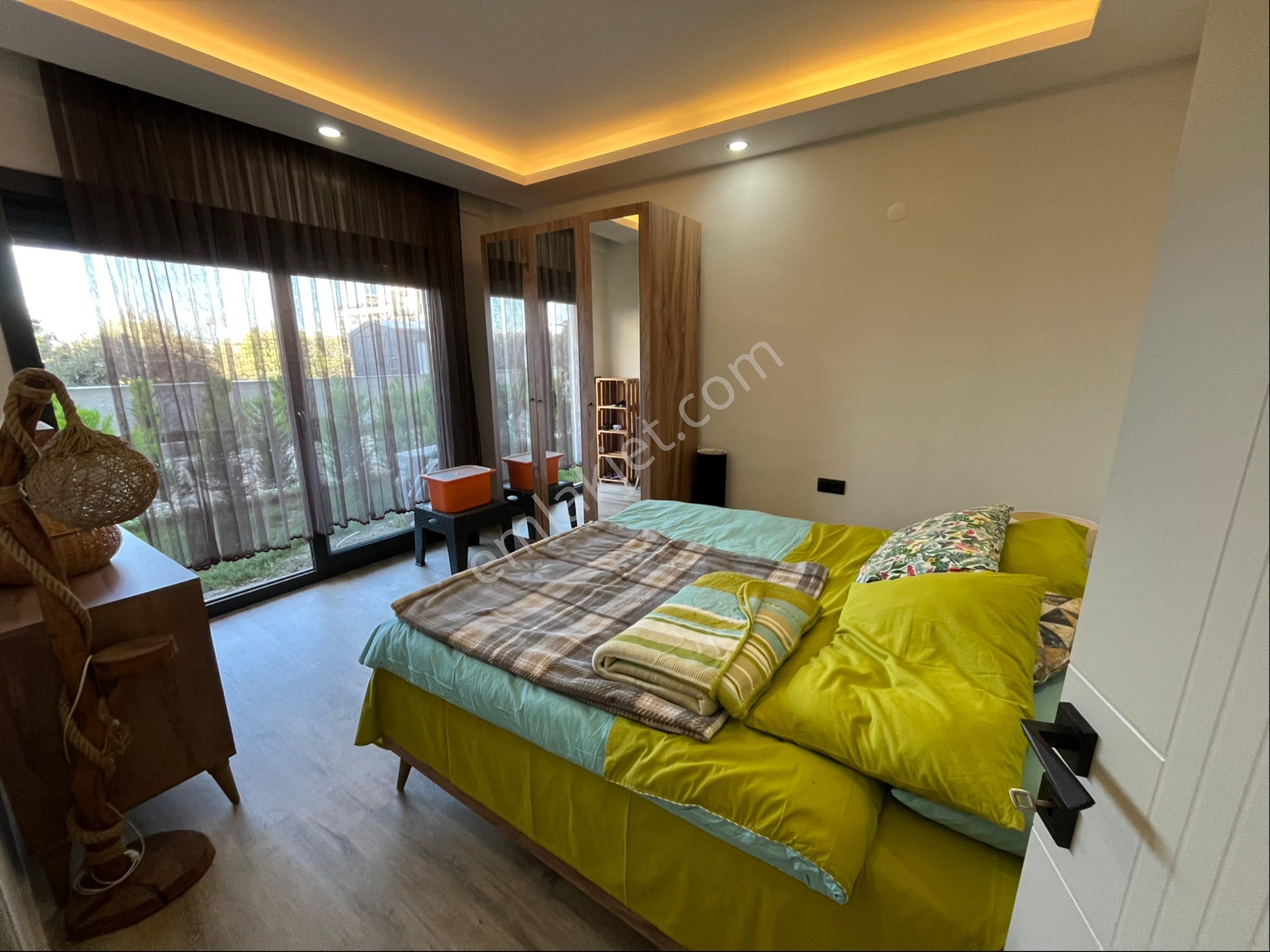 Kuşadasında Sıfır Havuzlu Eşyaları Yeni 2+1 Satılık Daire - Görsel 17