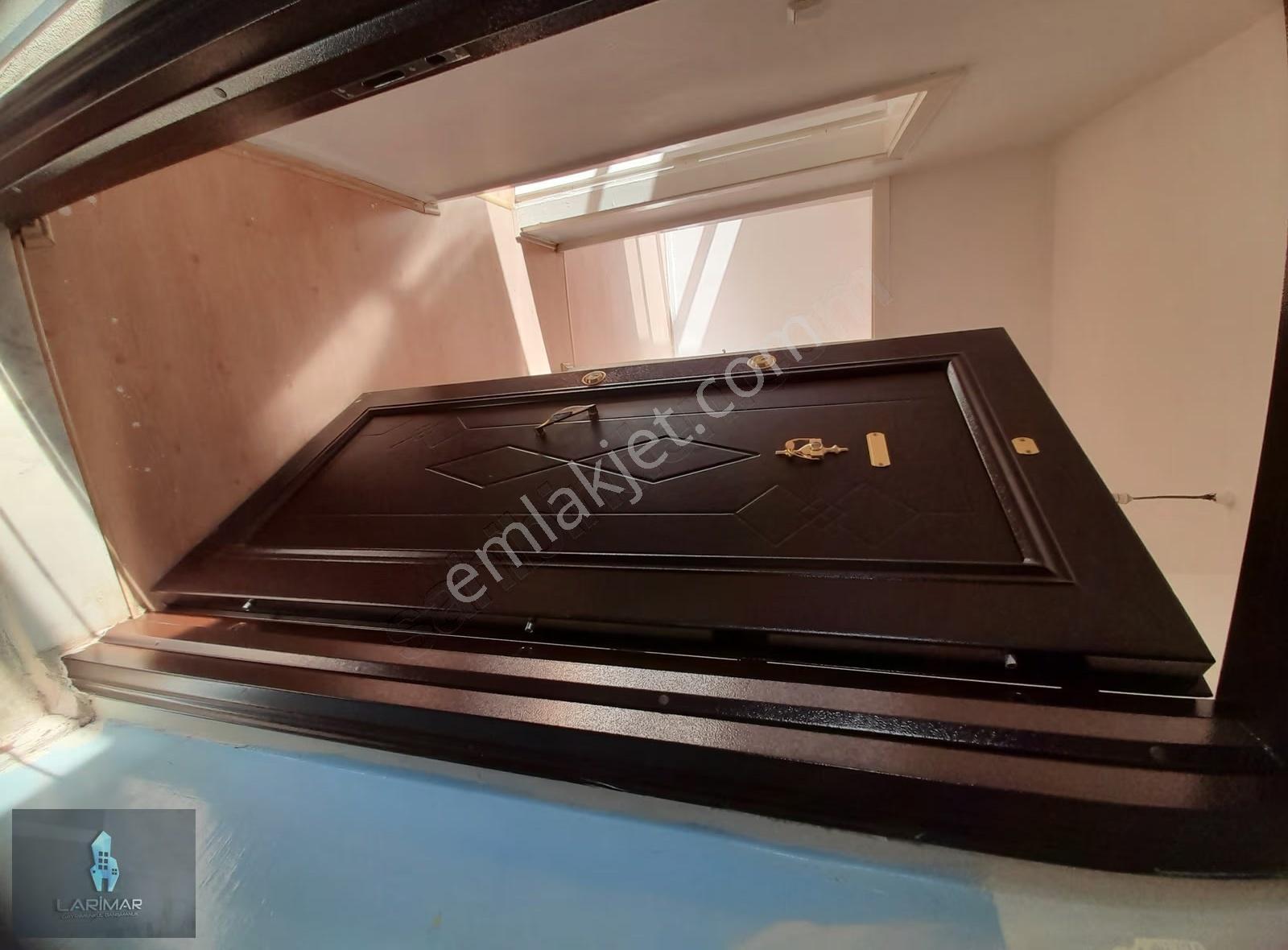 Larimar Gayrimenkulden Stadyumun Karsısında Satılık 2+1 Daire - Görsel 4