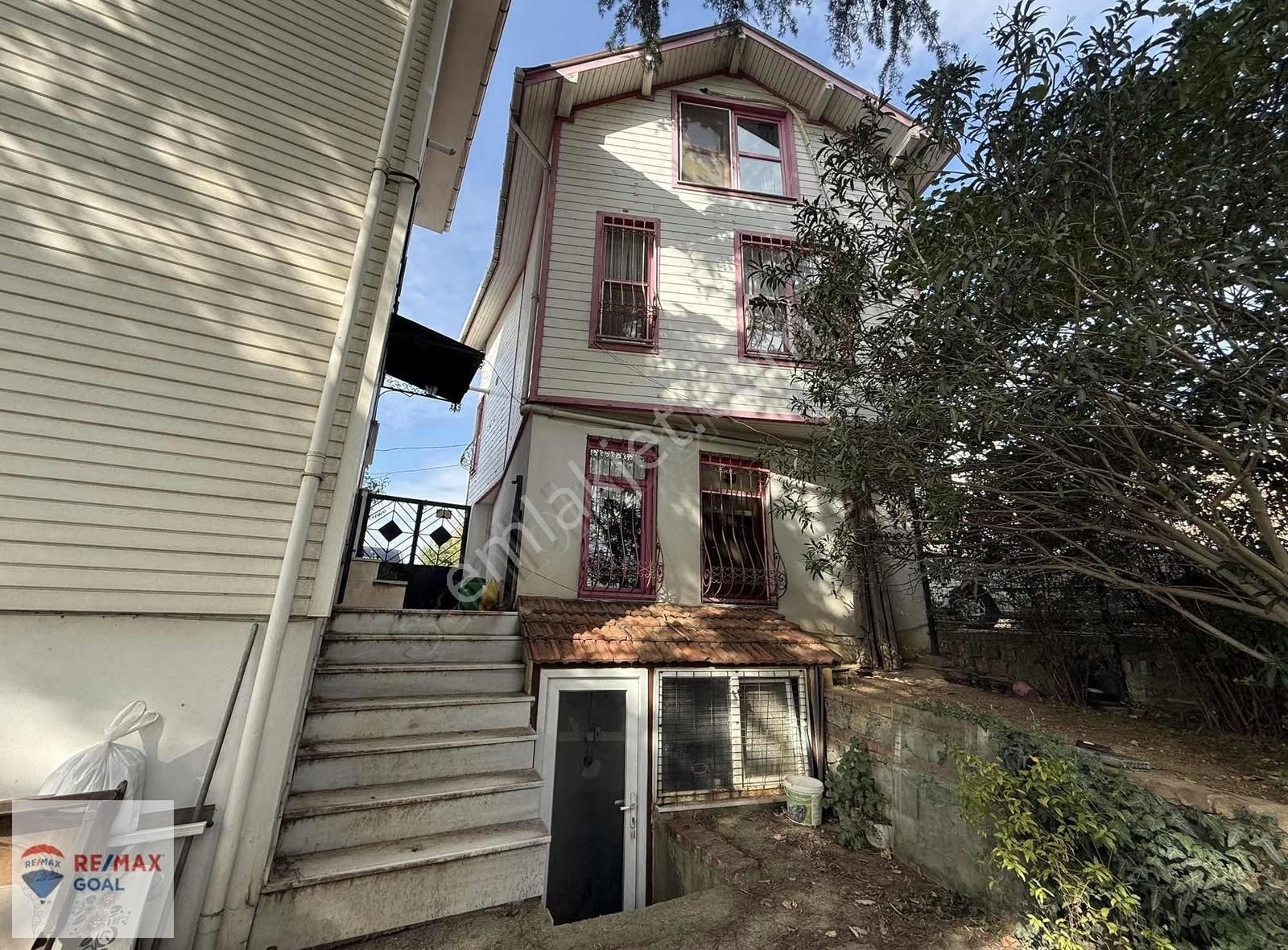 Beykoz 'da Panaromik Boğaz Manzaralı Satılık İki Müstakil Köşk - Görsel 11