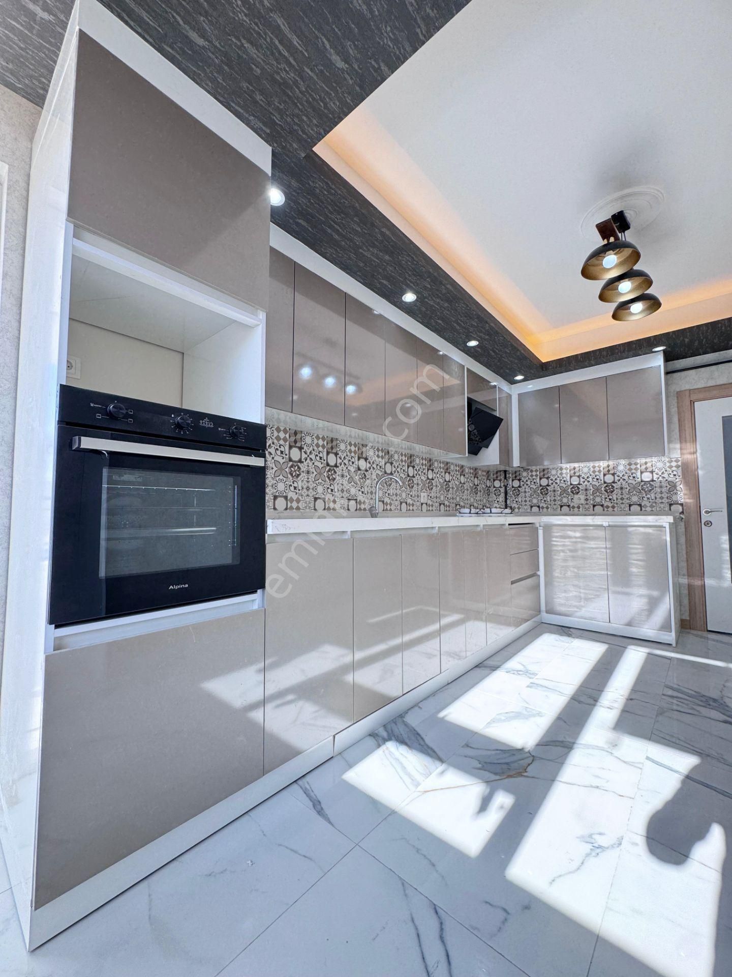 Yenikent M.kemalde Cadde Üstü Lüx Yapıda Haftanın Fırsat Dairesi - Görsel 8