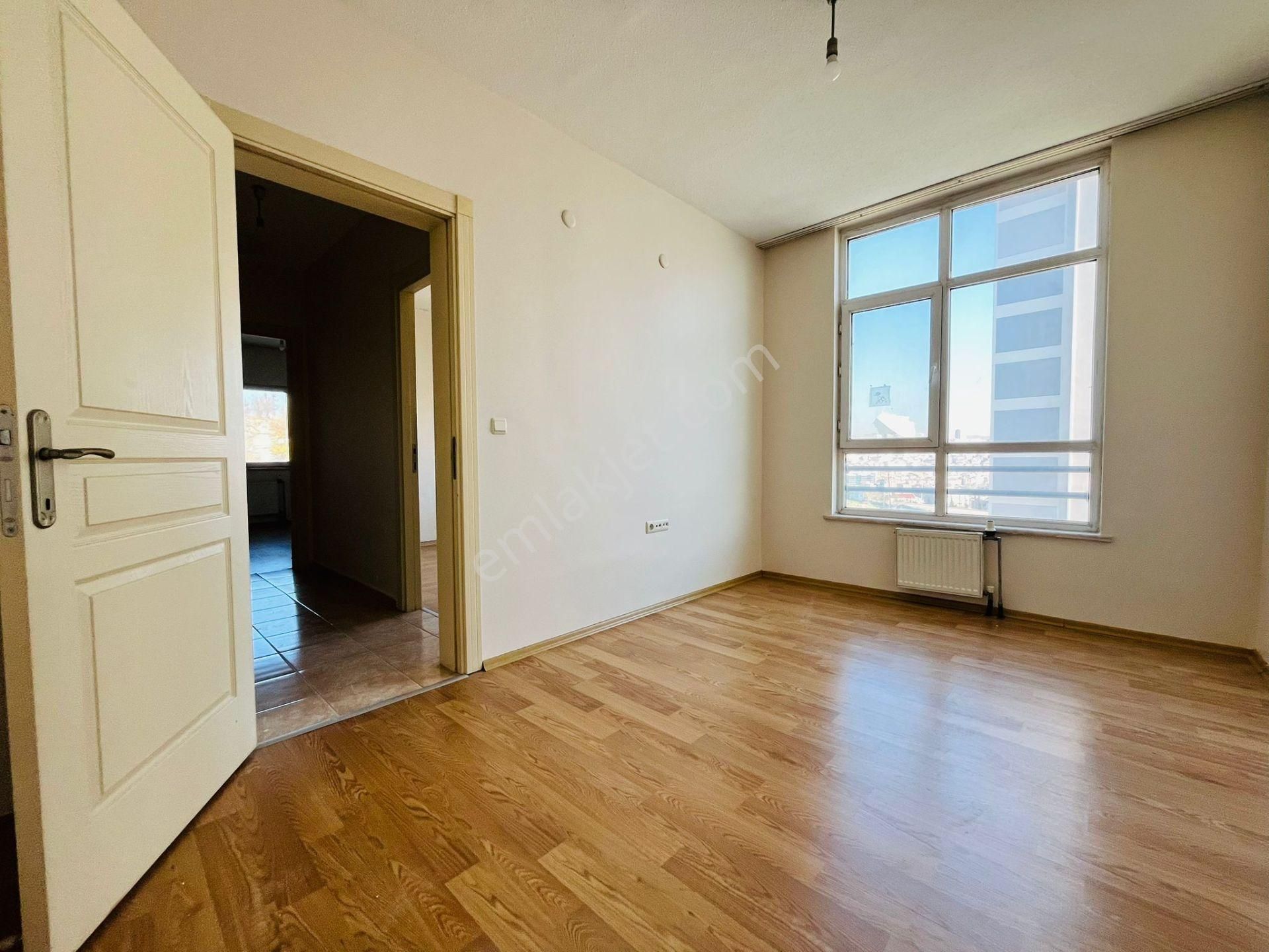 Toki Site İçerisinde Asansörlü Katta 3+1 Kiralık Daire !!! - Görsel 16