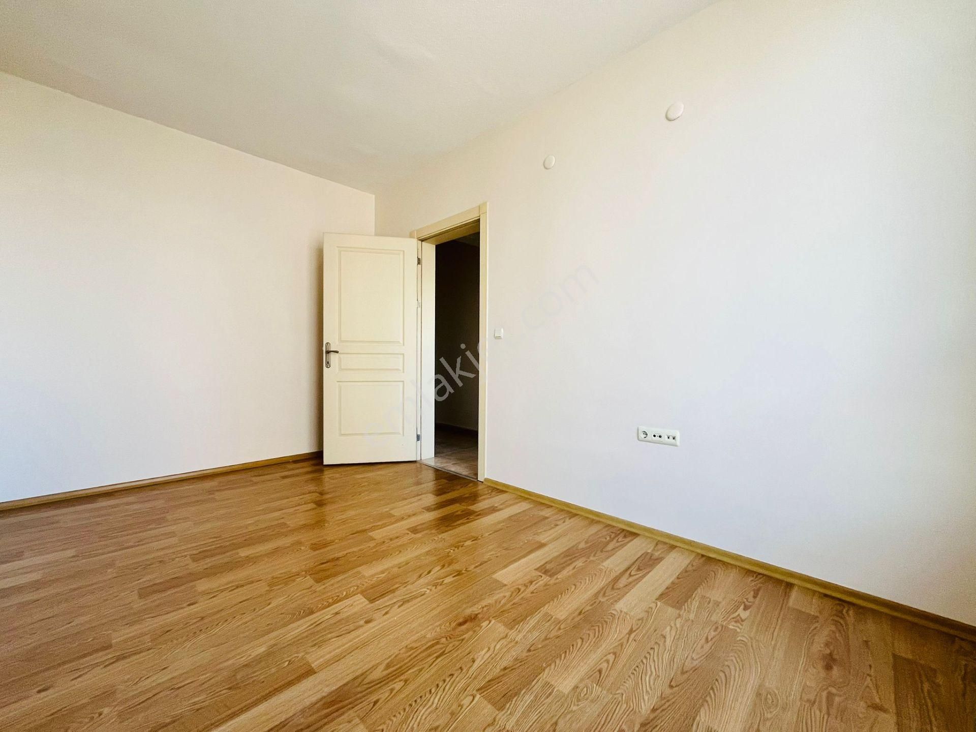 Toki Site İçerisinde Asansörlü Katta 3+1 Kiralık Daire !!! - Görsel 9