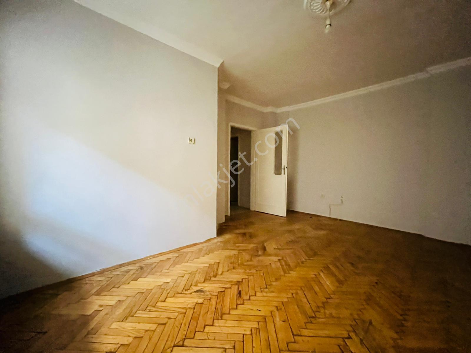 Mehtap'da Asım Gündüz Cad. Yakını 3+1 Satılık Daire !!! - Görsel 2