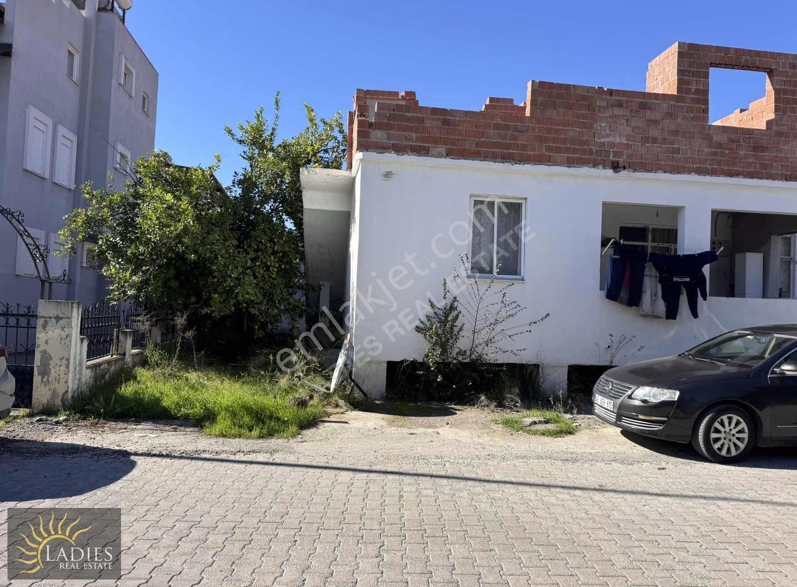 Koycegız'de 318 M2 Arsa Icınde Satılık Mustakıl Ev - Görsel 25