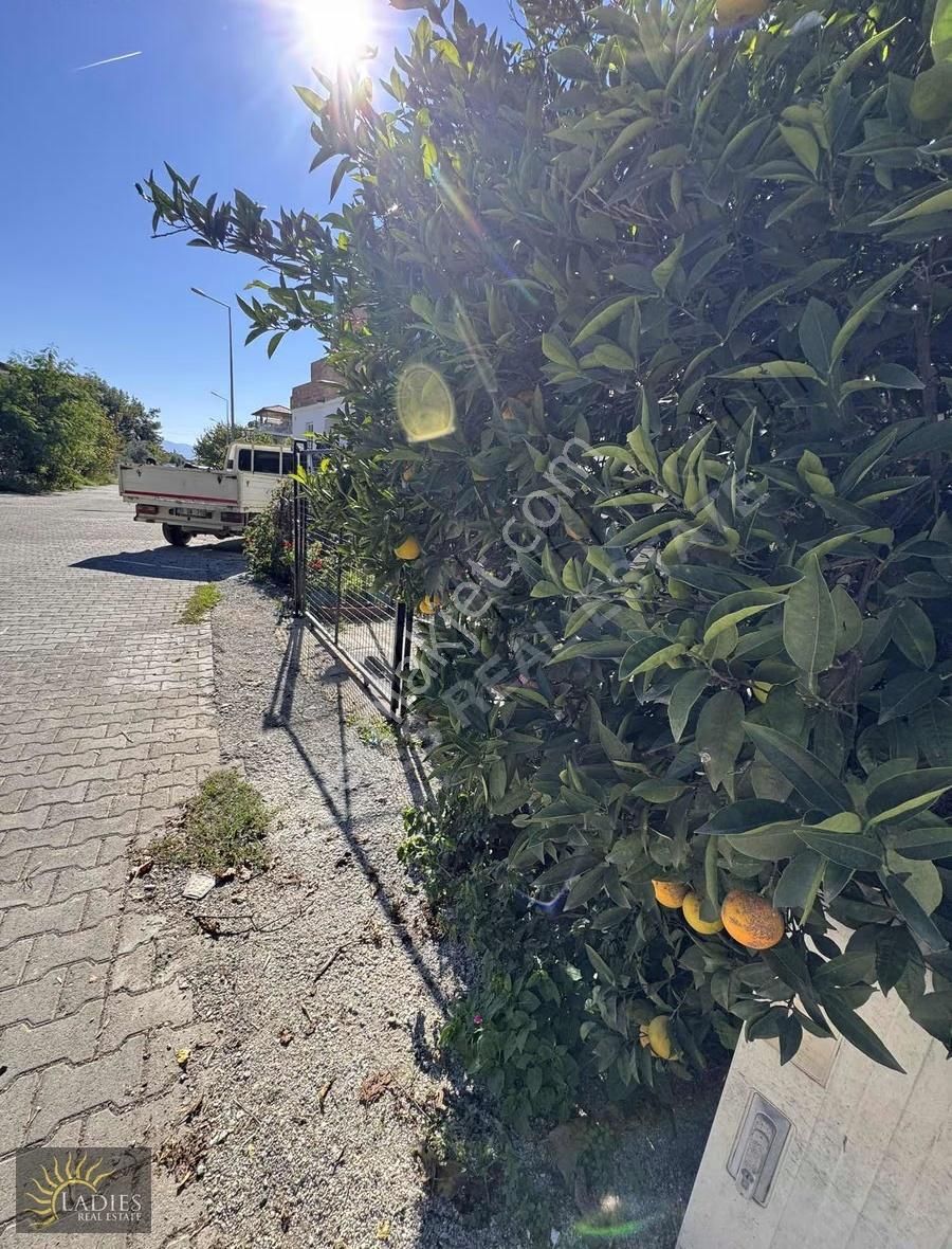 Koycegız'de 318 M2 Arsa Icınde Satılık Mustakıl Ev - Görsel 2