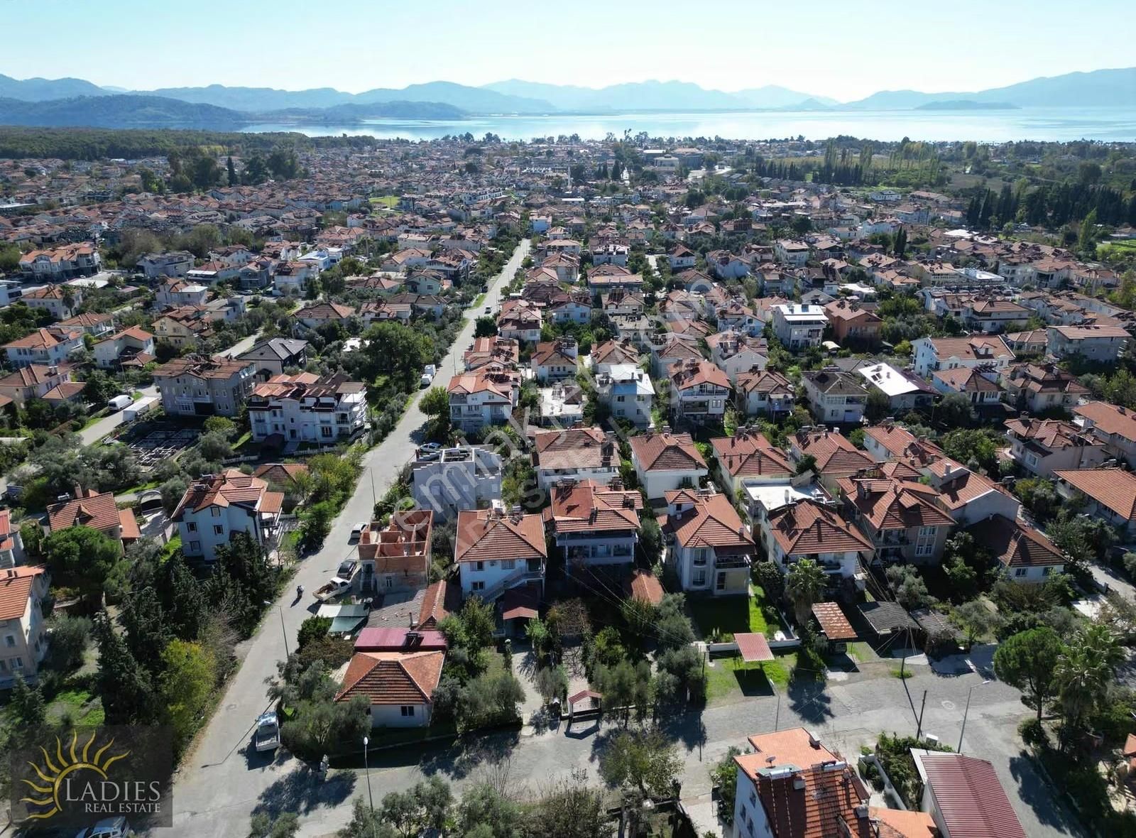 Koycegız'de 318 M2 Arsa Icınde Satılık Mustakıl Ev - Görsel 9